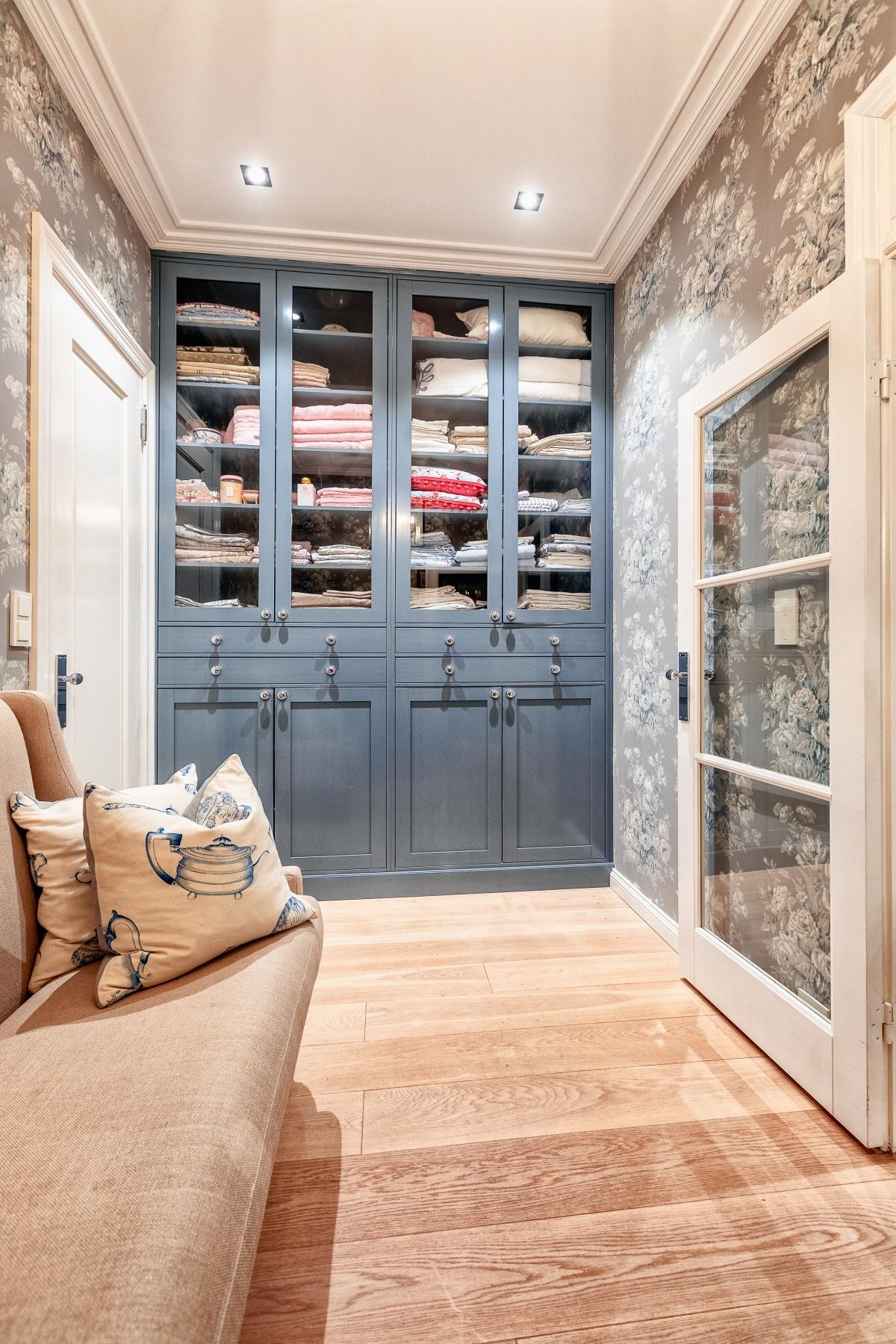 Forstue Galleribilde