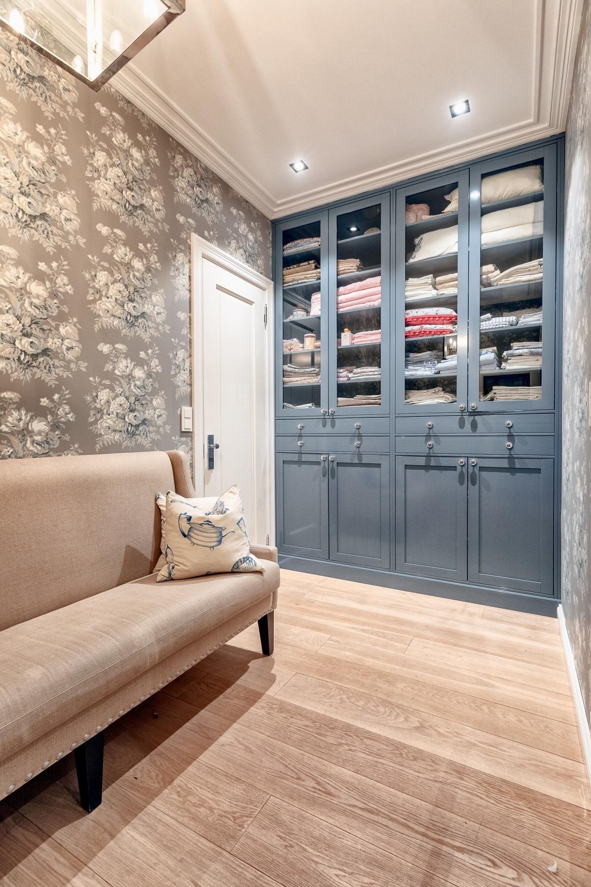 Forstue med innredning fra Grindberg Trevare Galleribilde