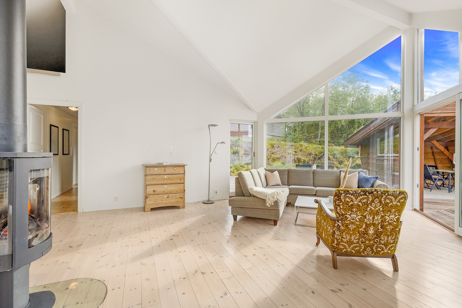 Legg merke til at det er lagt til rette for hems over soveromsfløyen Galleribilde