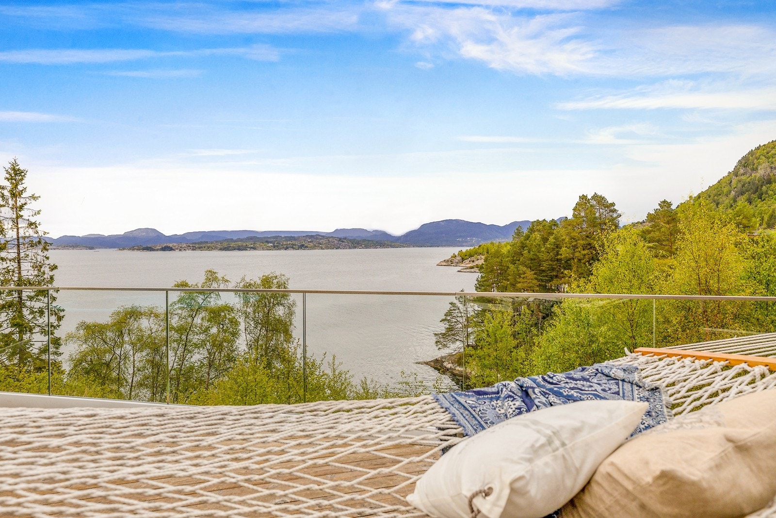 Senk skuldrene i nydelige omgivelser Galleribilde