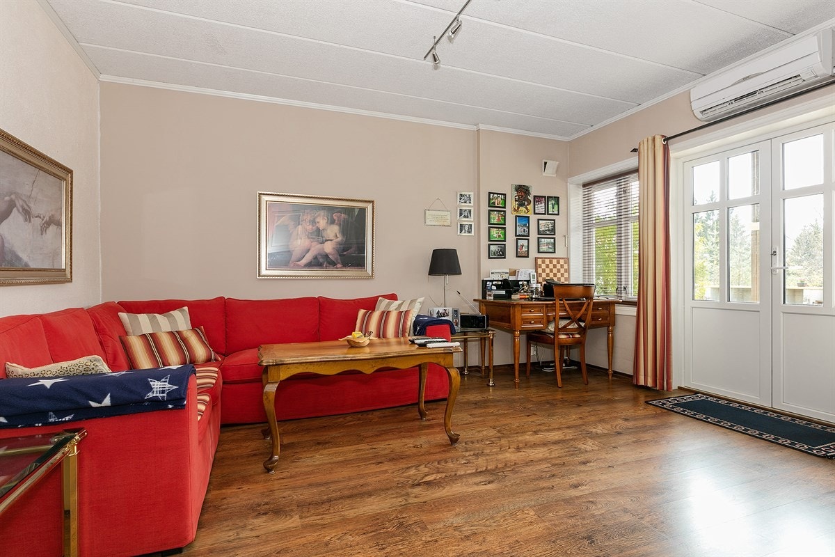 Stue i utleiedel. Galleribilde