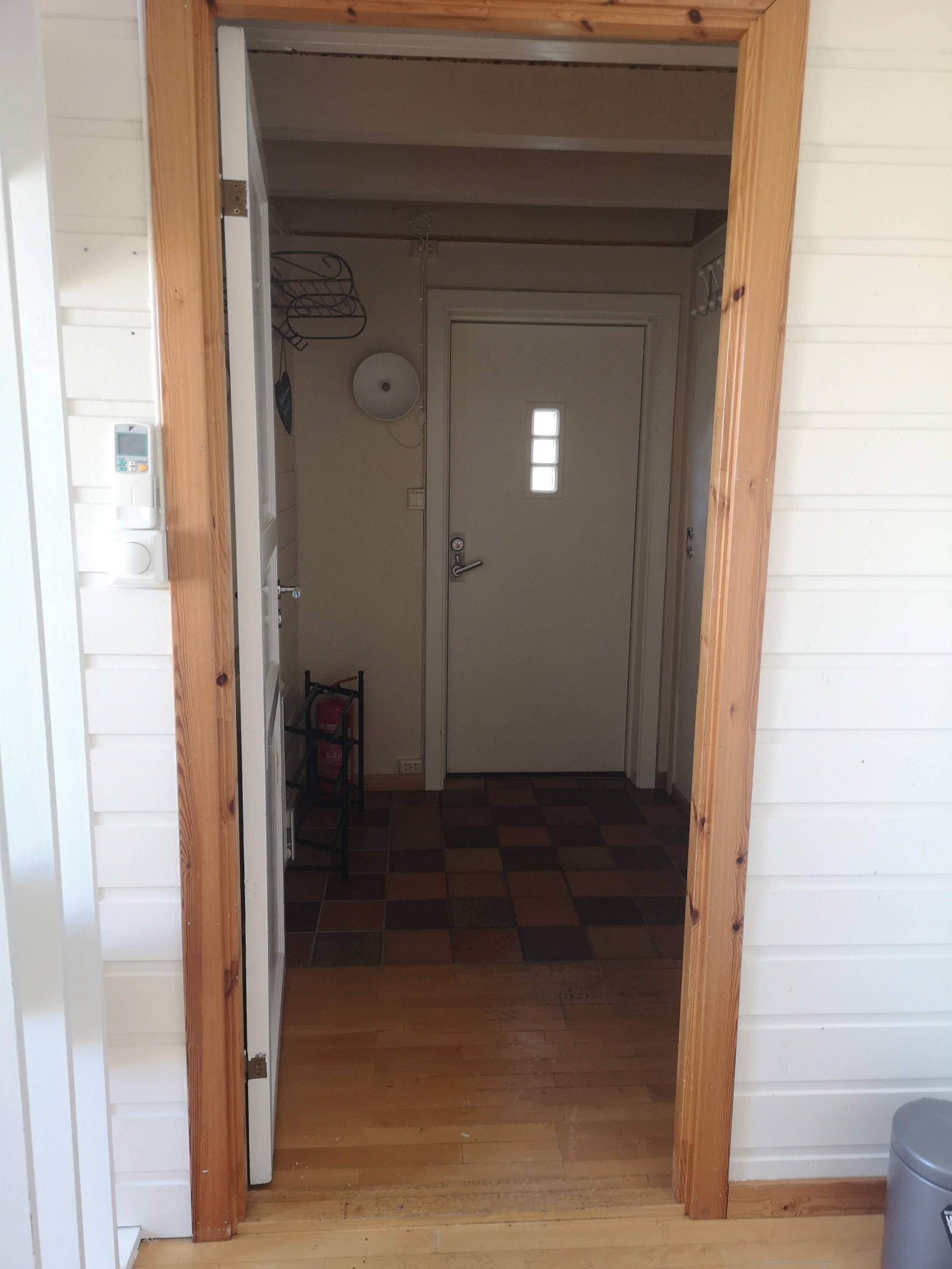 Inngangsparti gang, sett fra stuen i 1. etg Galleribilde