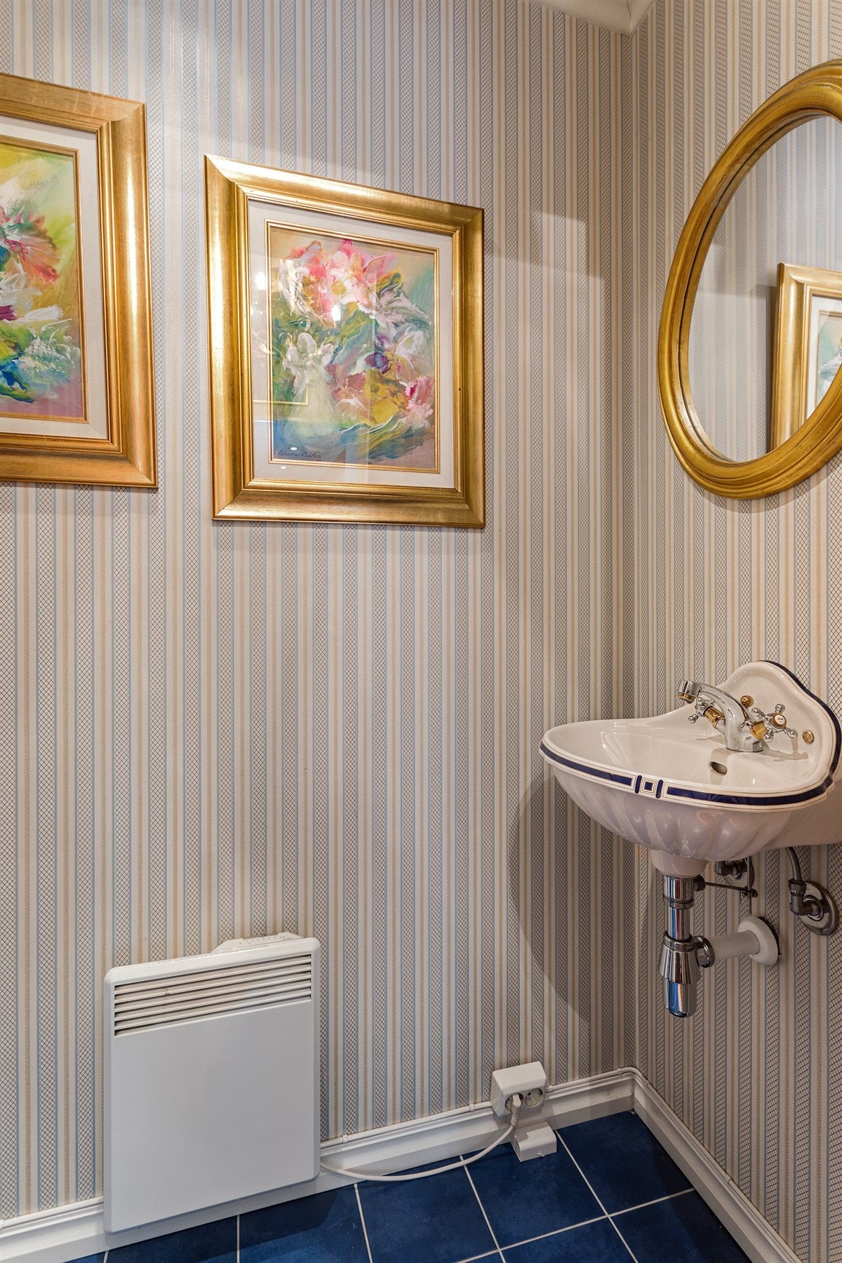 WC-rom i 1.etg. Galleribilde