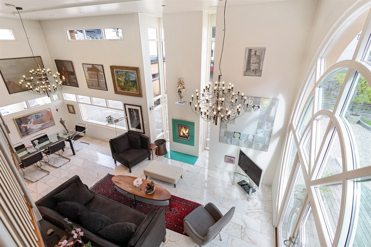 Den nye boligfløyen har en imponerende takhøyde. Galleribilde