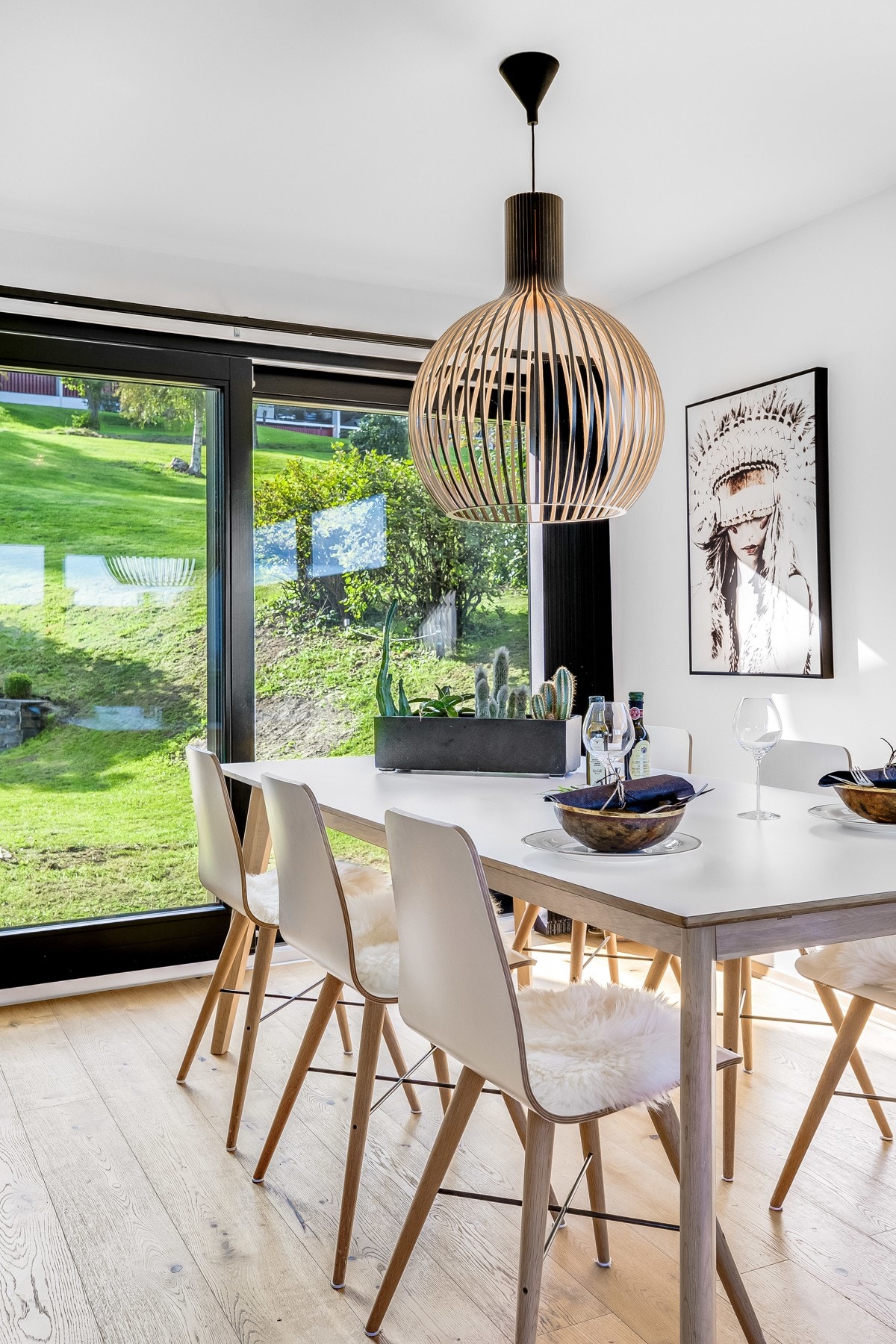 Her har man full oversikt når barna er ute å leker i hagen! Galleribilde