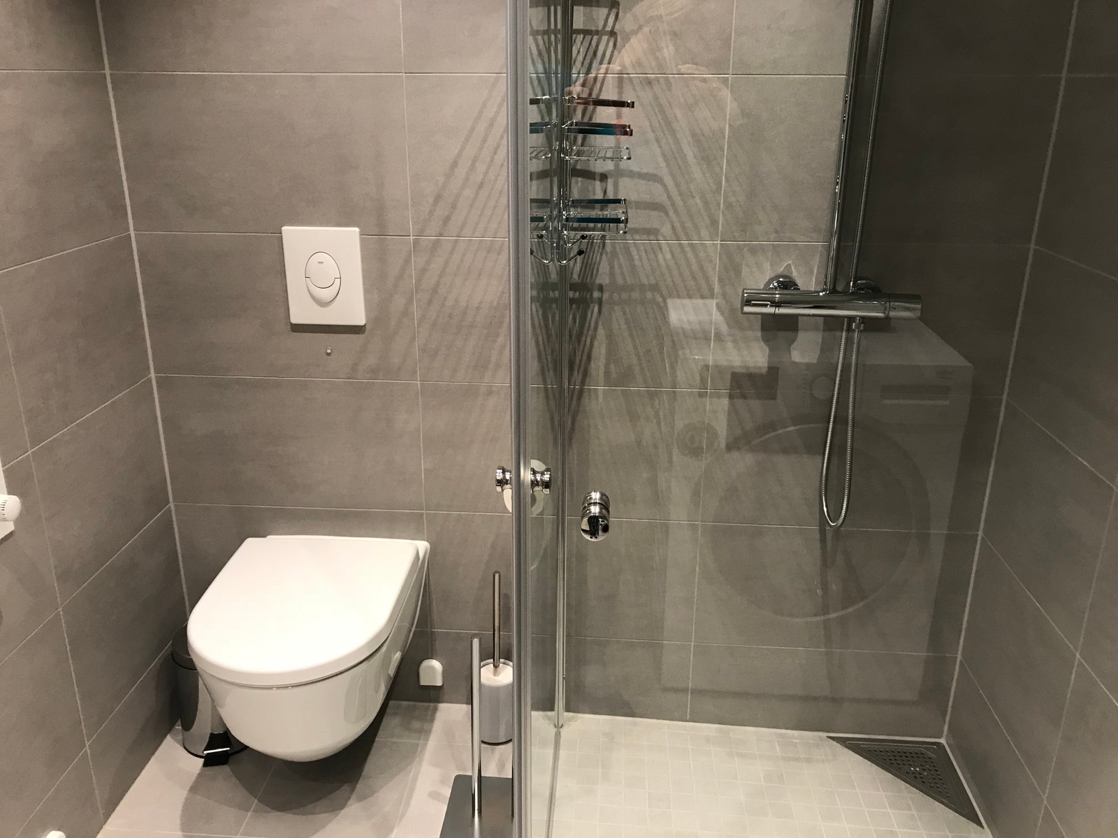 Badet Galleribilde