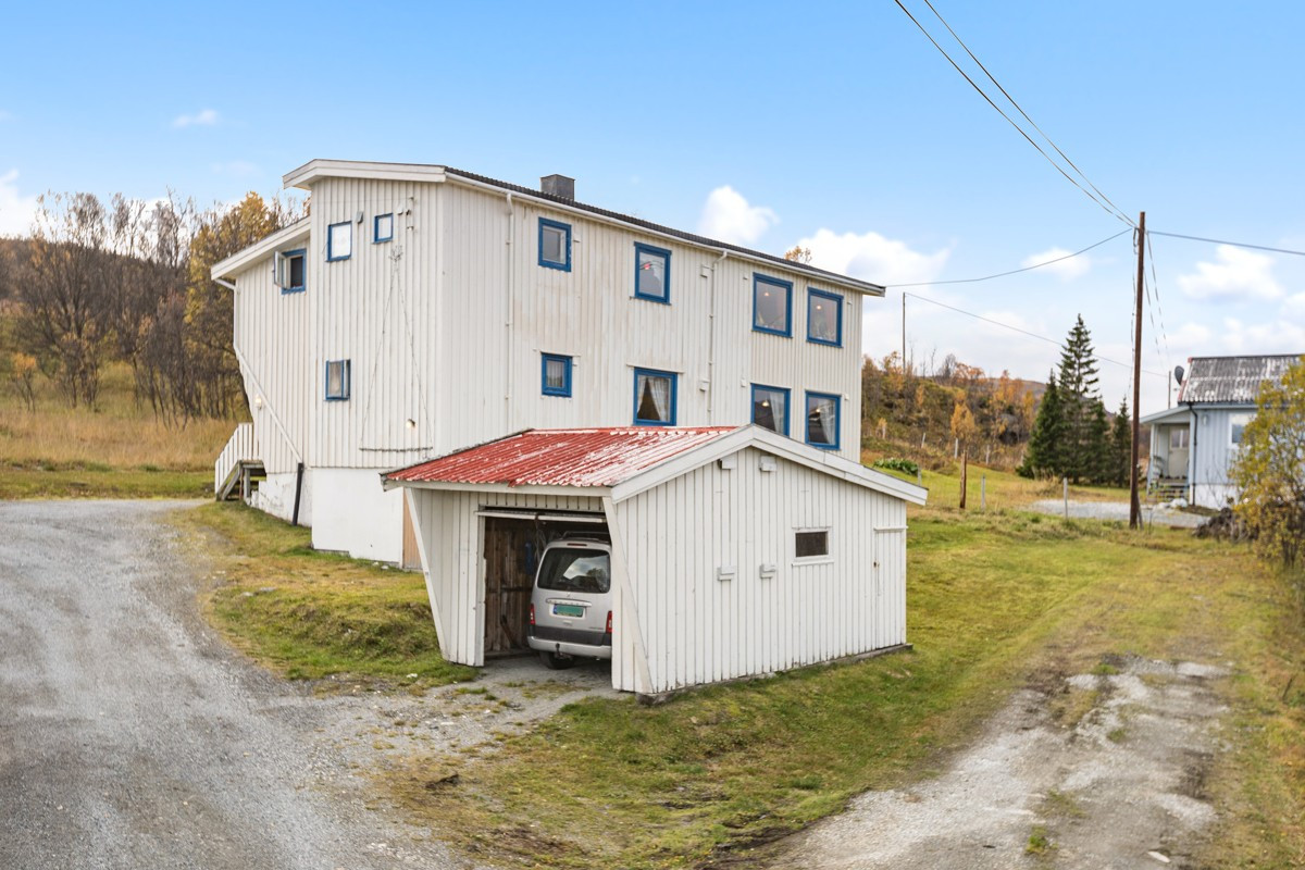 Garasje i forbindelse med hovedhus
