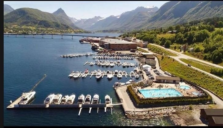 Oversikt marina Galleribilde