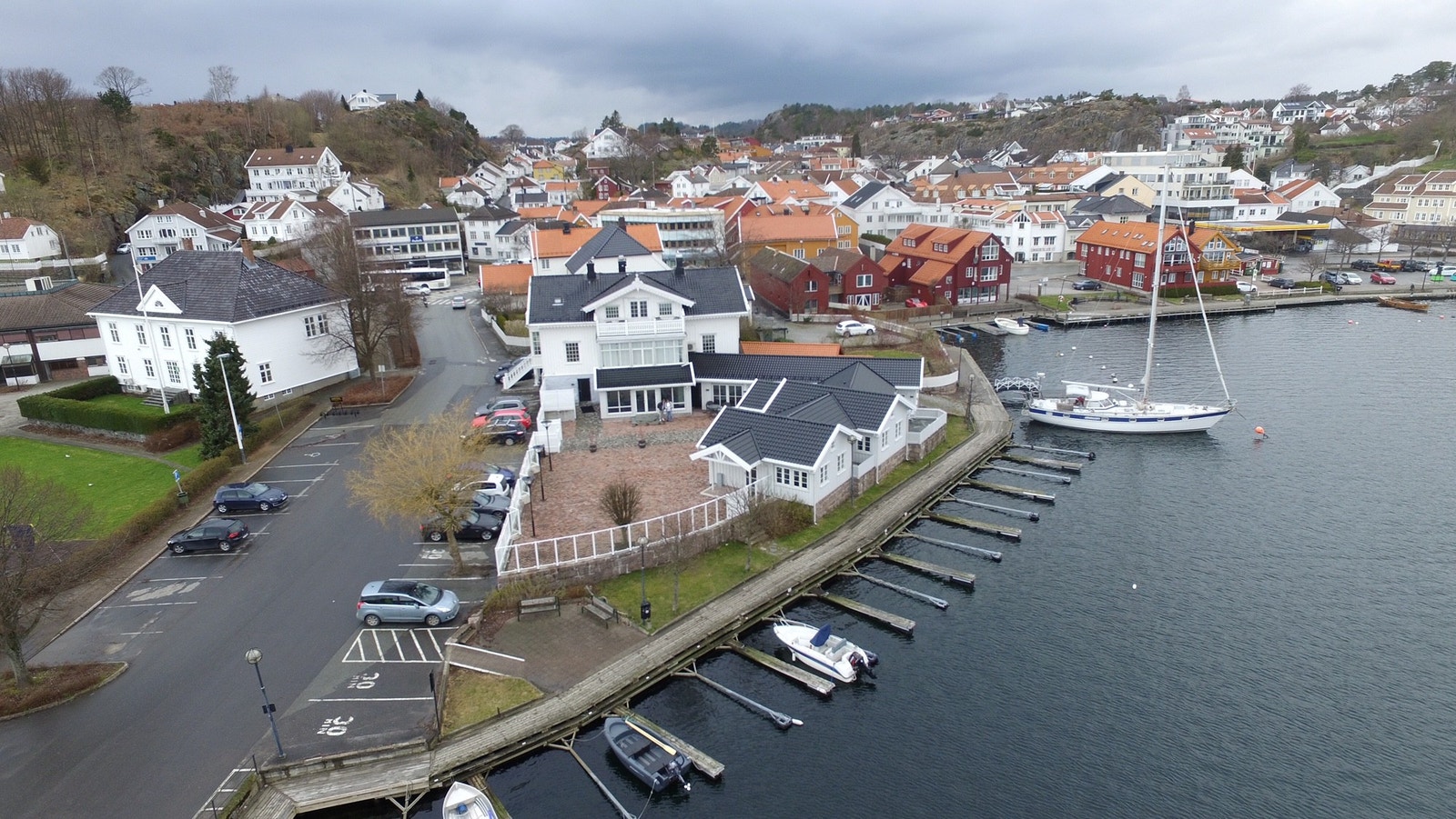 Storgaten 4 sett mot byen Galleribilde