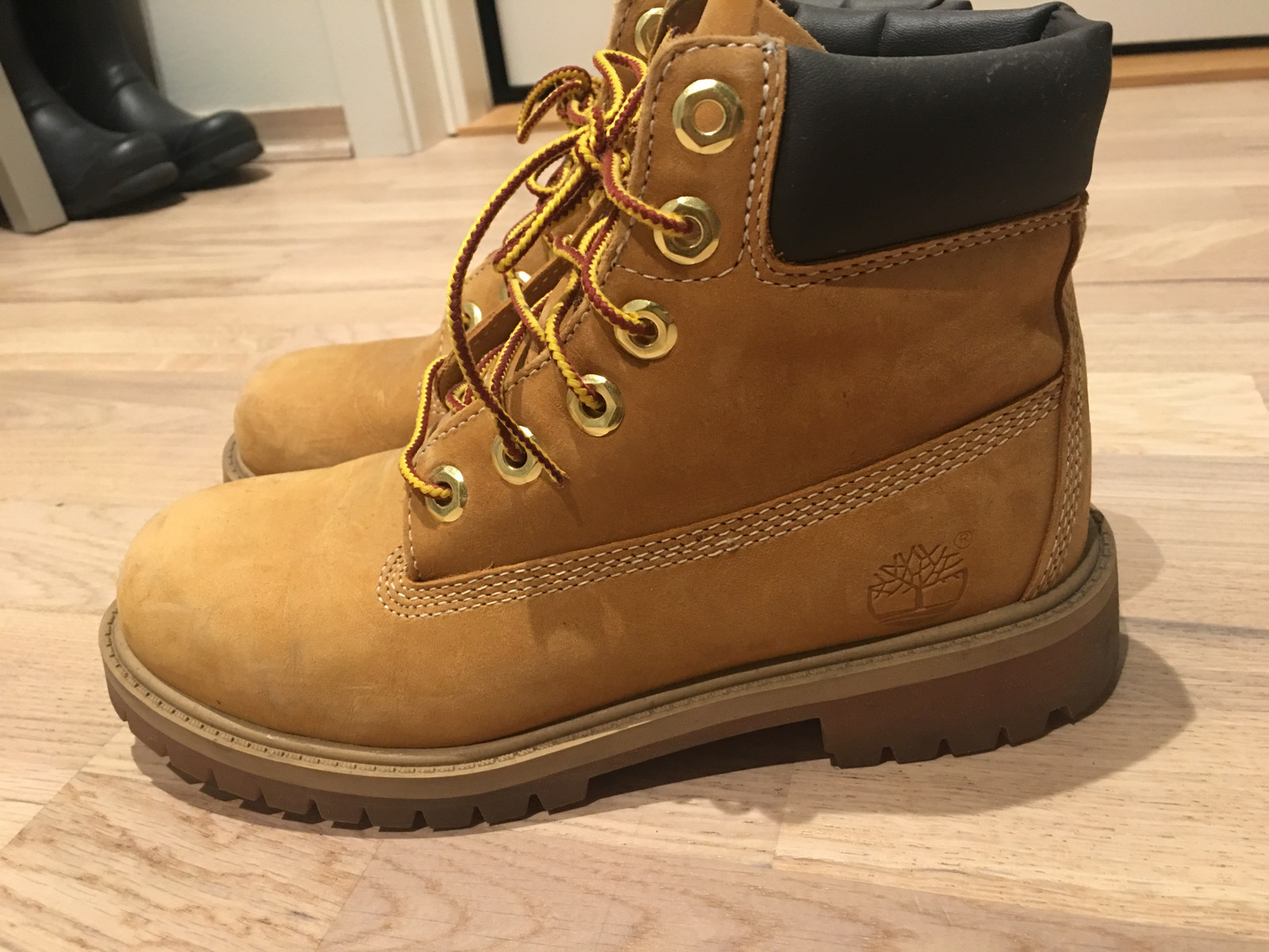 Gule klassiske Timberland | FINN.no Gule klassiske Timberland | FINN.no