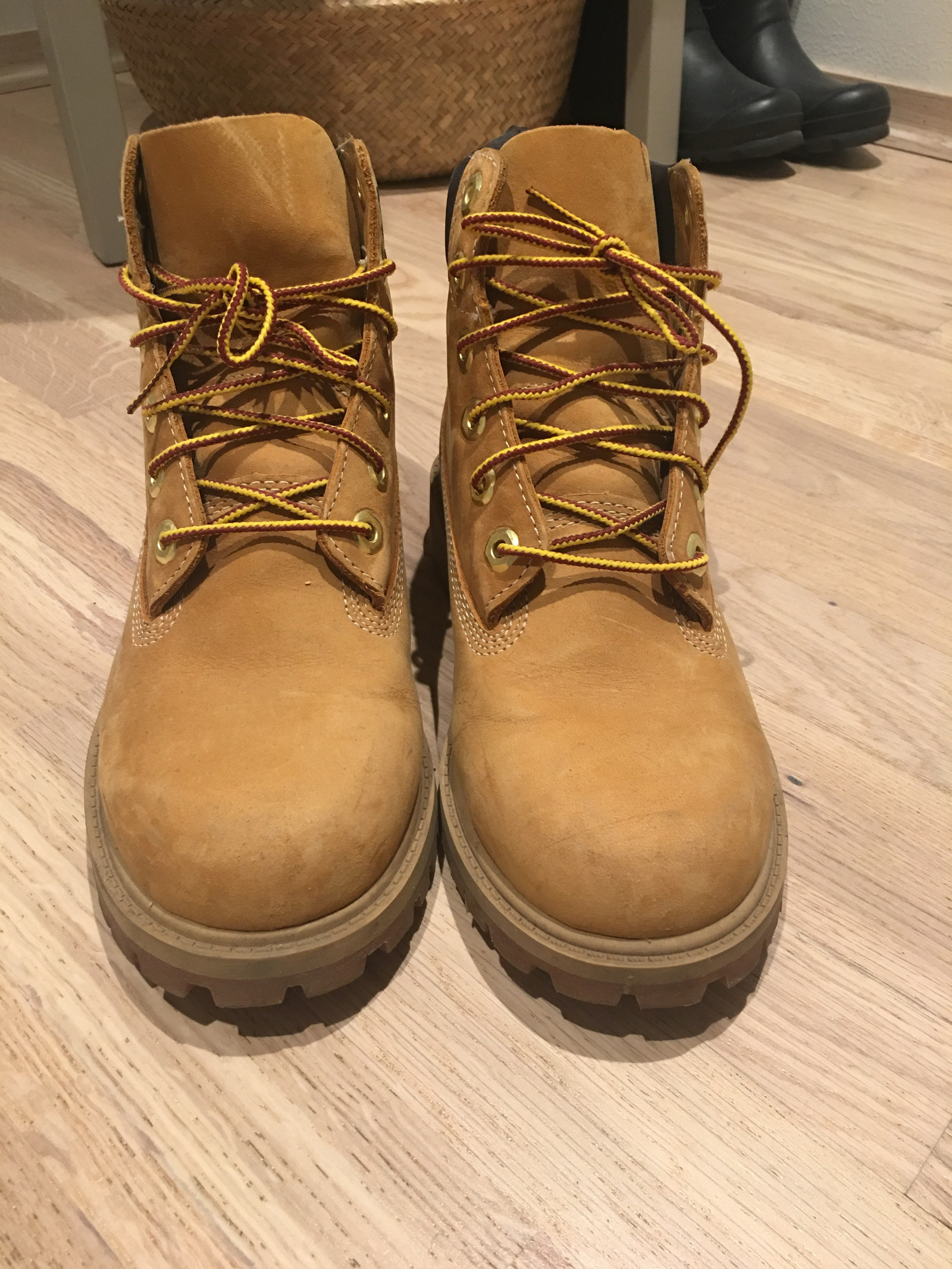 Gule klassiske Timberland | FINN.no Gule klassiske Timberland | FINN.no