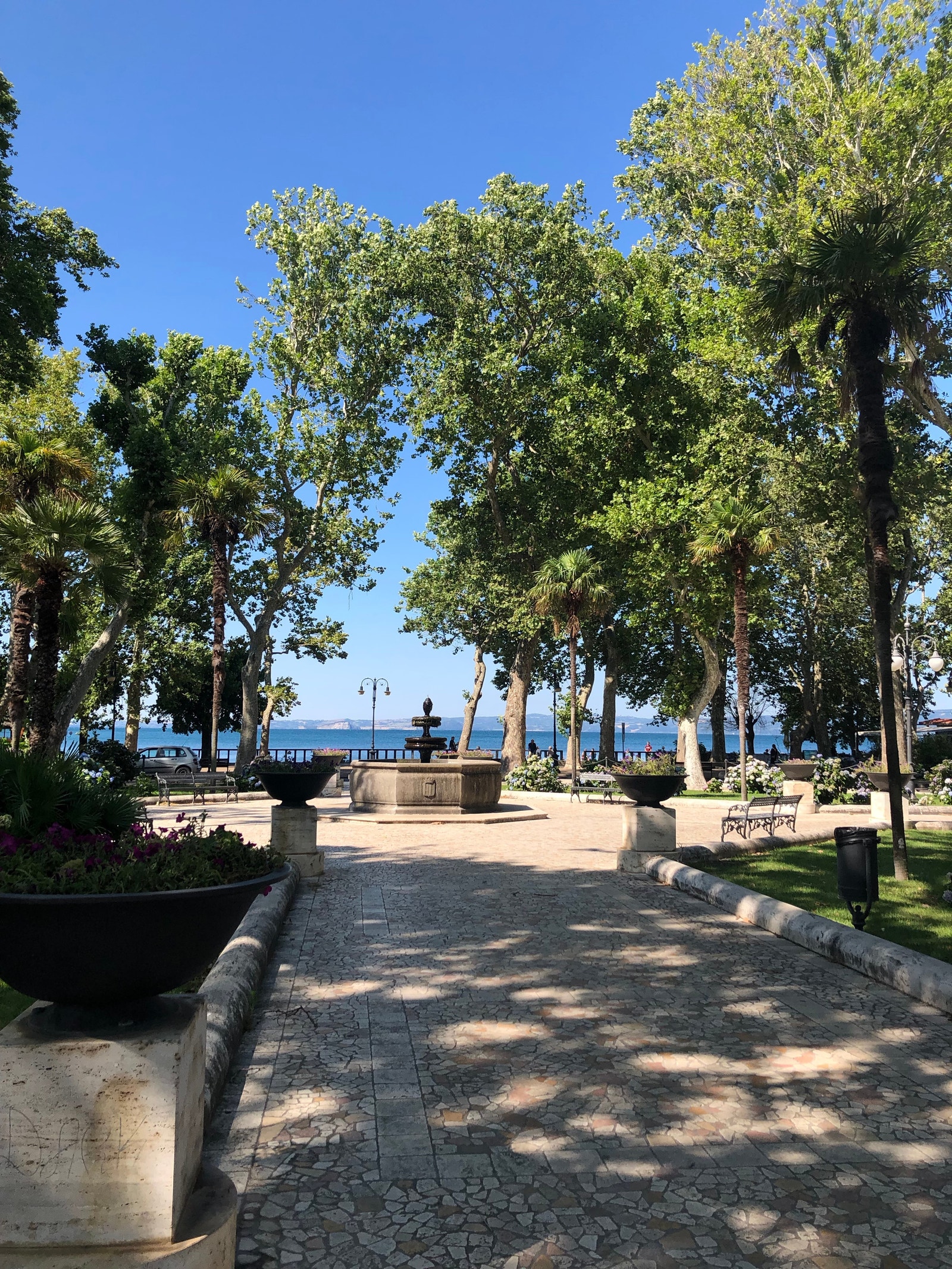 På vei til stranden Galleribilde