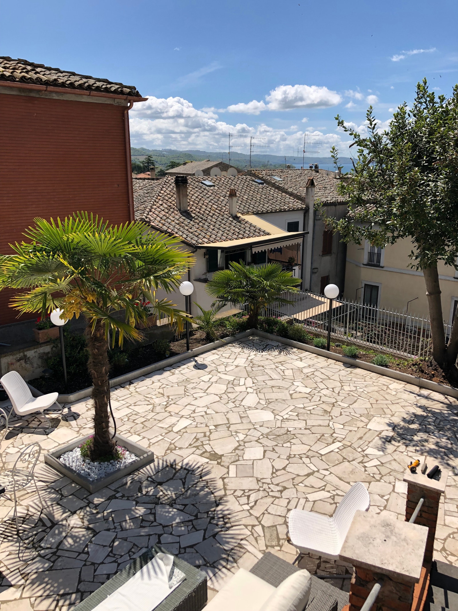 Uteområdet Galleribilde