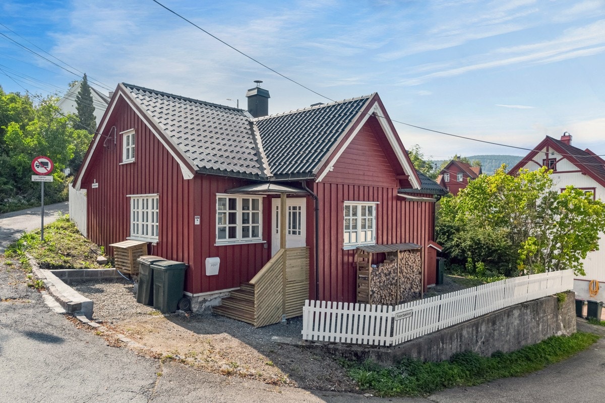 Ta kontakt med Eiendomsmegler for ønske om privatvisning tlf 93 69 33 81 eller e-post: john@privatmegleren.no Galleribilde