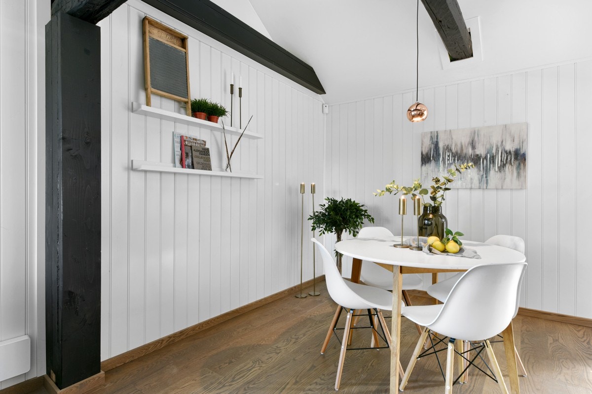 Mot stuen er det god plass for spisebord. Galleribilde