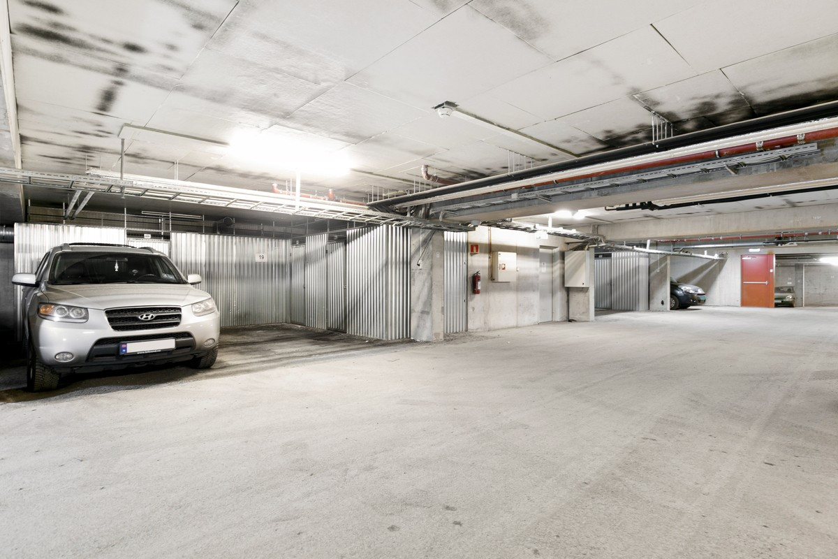 Parkering i felles parkeringskjeller
