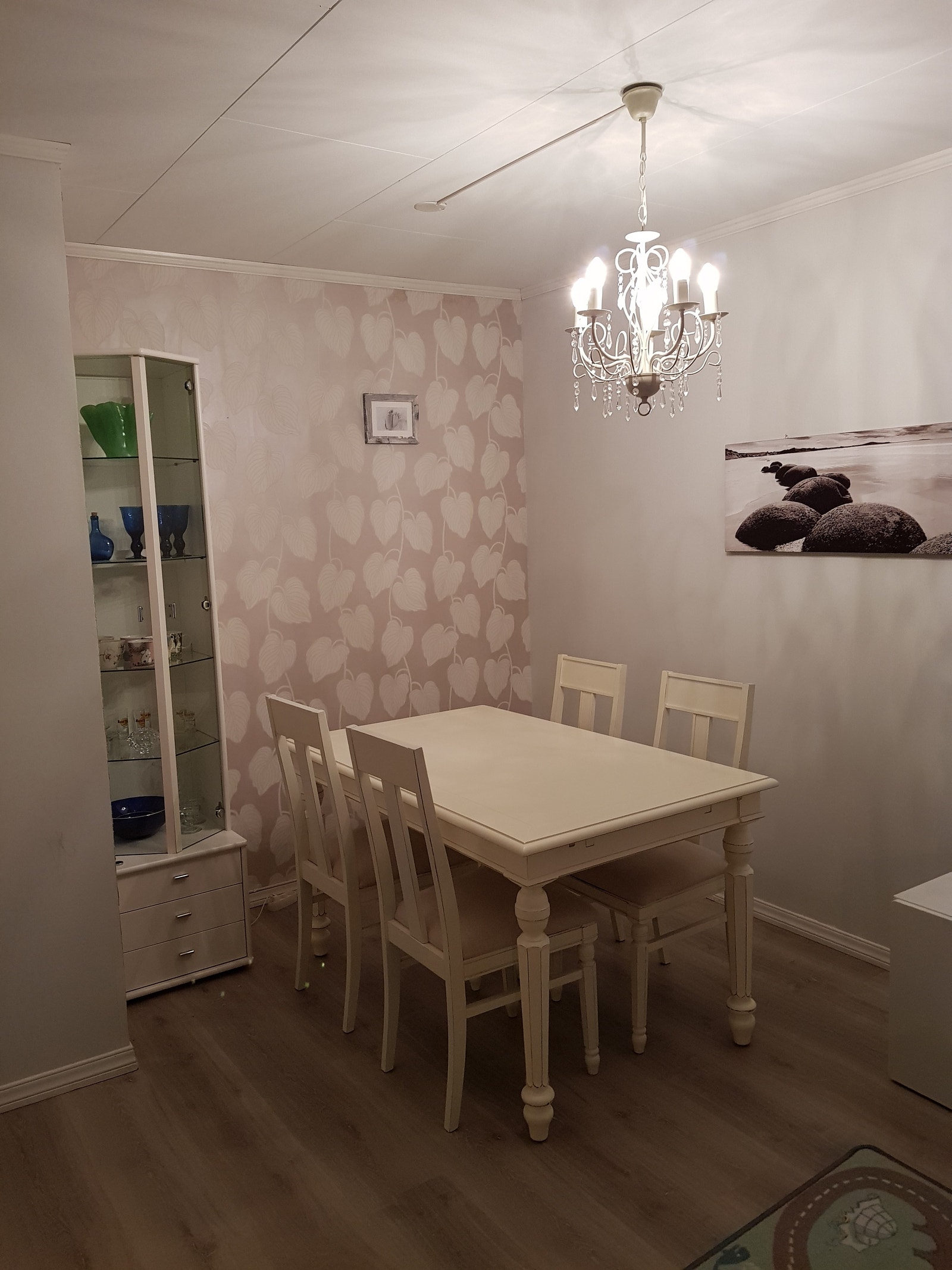 Stue - Plass til spisebord, Galleribilde