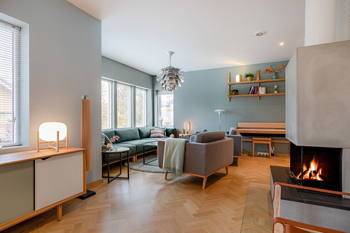 Romslig stue med god plass til møblering. Galleribilde