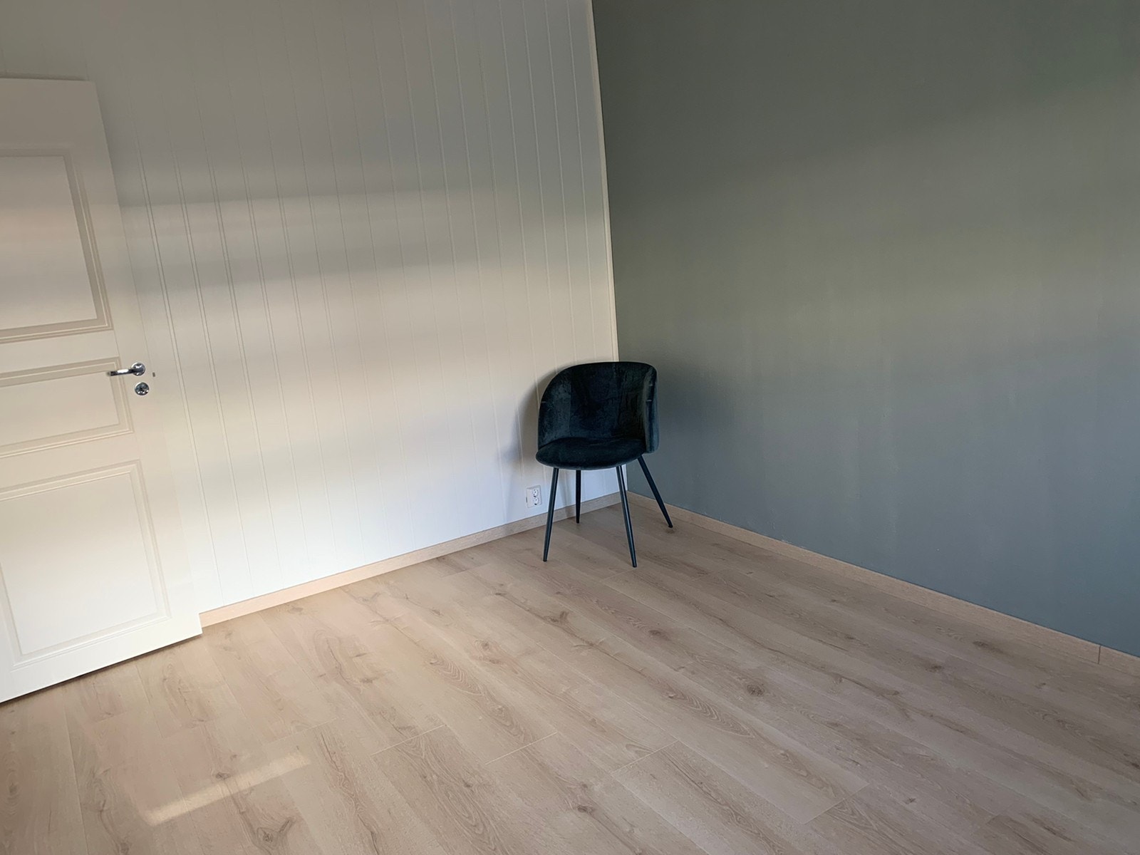 Soverom 2, god plass til dobbeltseng og garderobe Galleribilde
