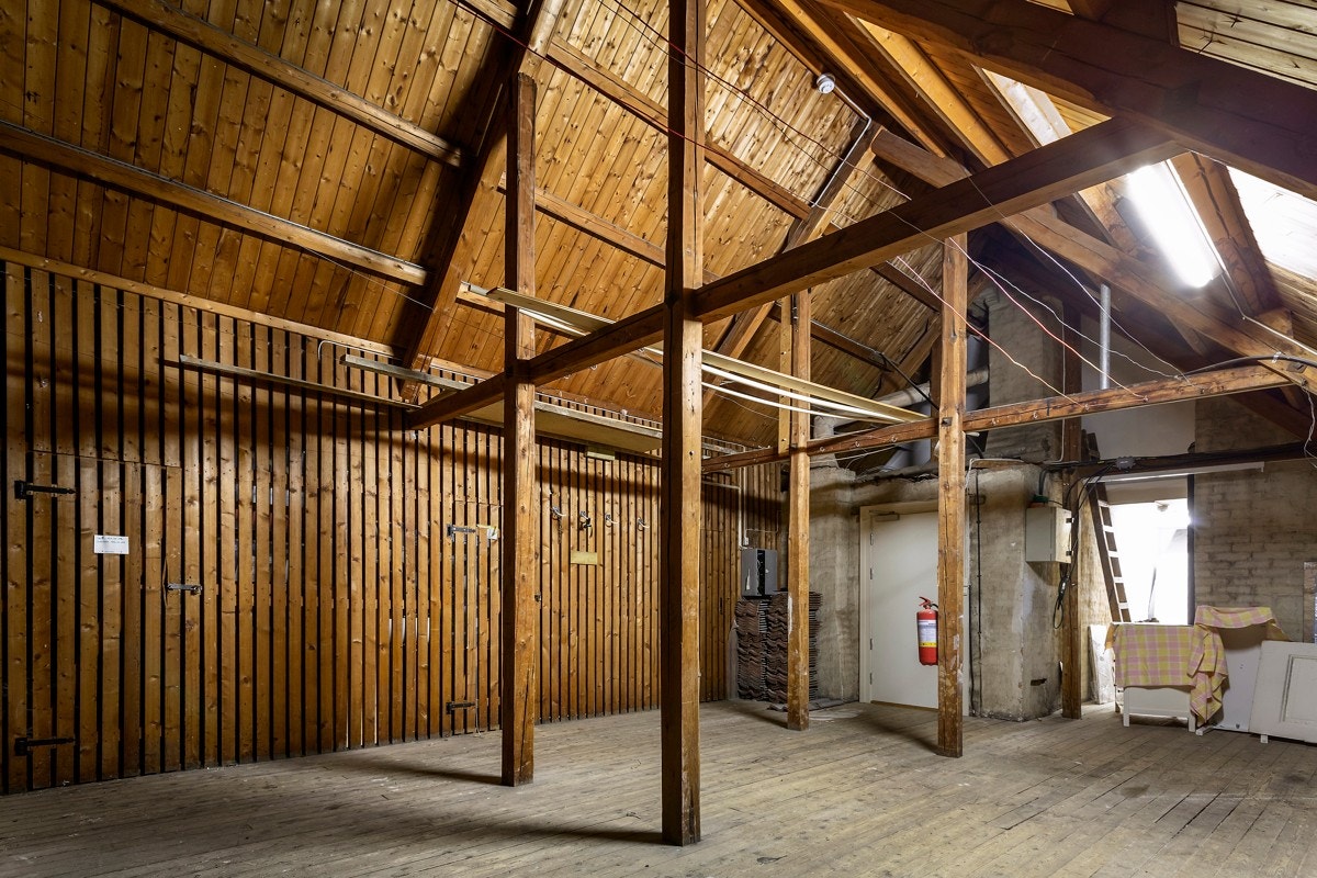 Medfølgende råloft med tillatelse til omgjøring fra tilleggsdel til boligformål. Galleribilde