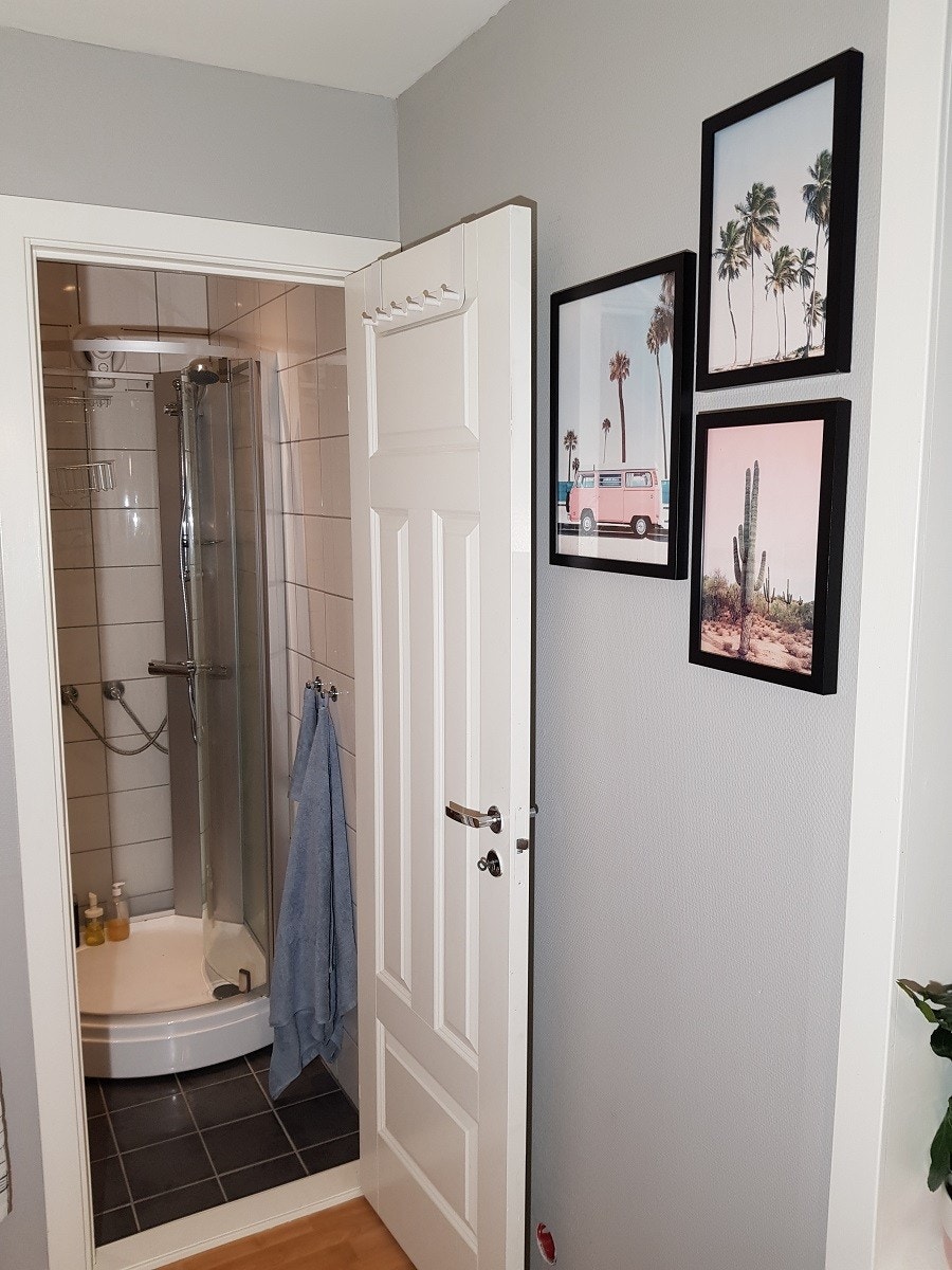 Kjøkken: Ser mot bad Galleribilde