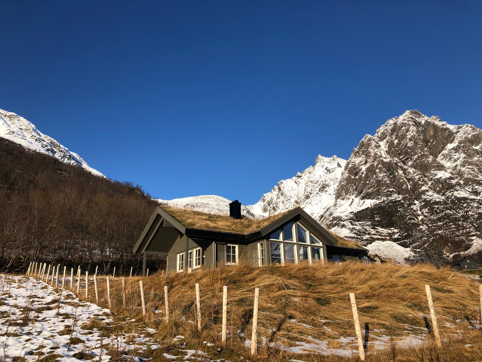 Eit paradis for naturopplevingar. Bilete frå vår visningshytte. Galleribilde