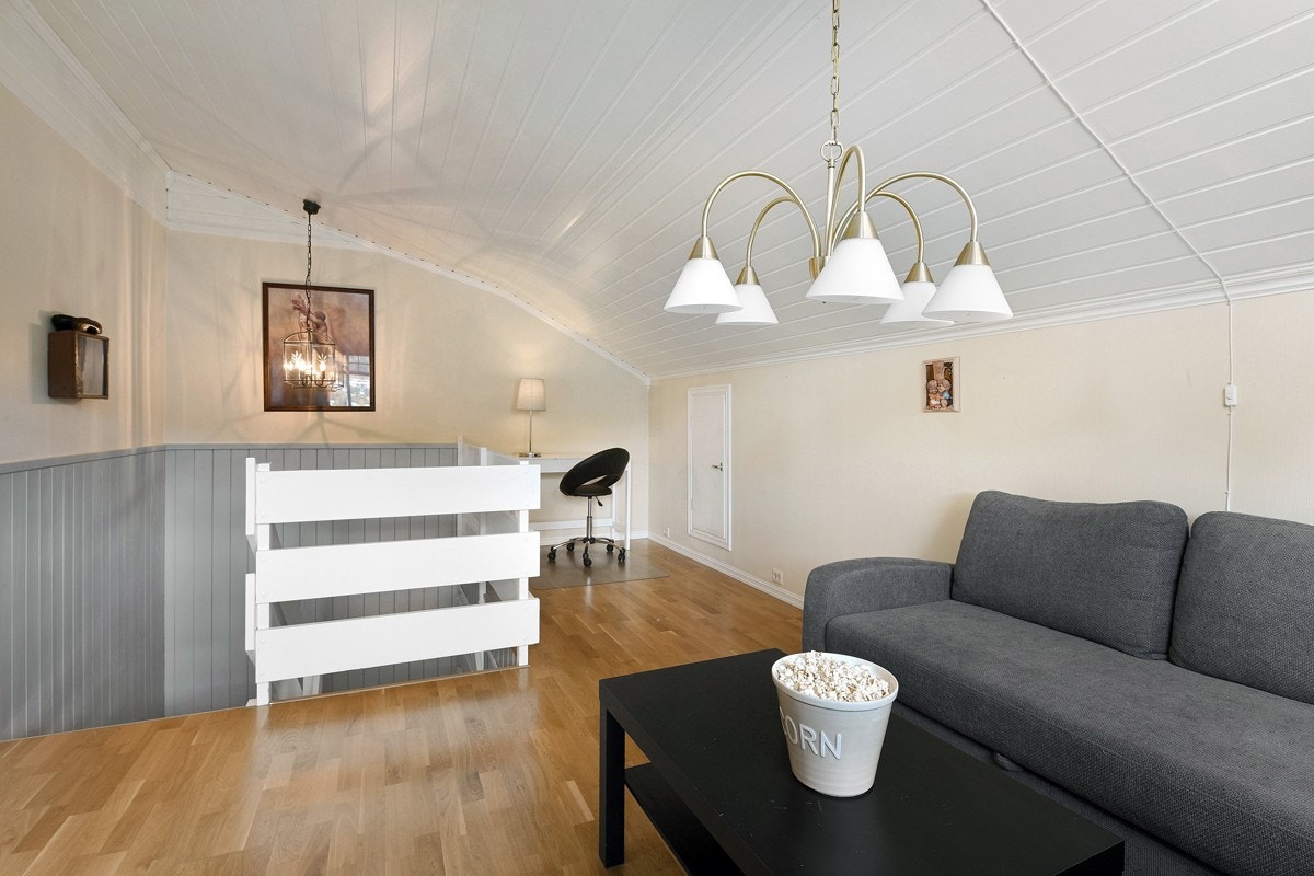 Loftet ble renovert i 2013 og inneholder blant annet en loftstue. Galleribilde