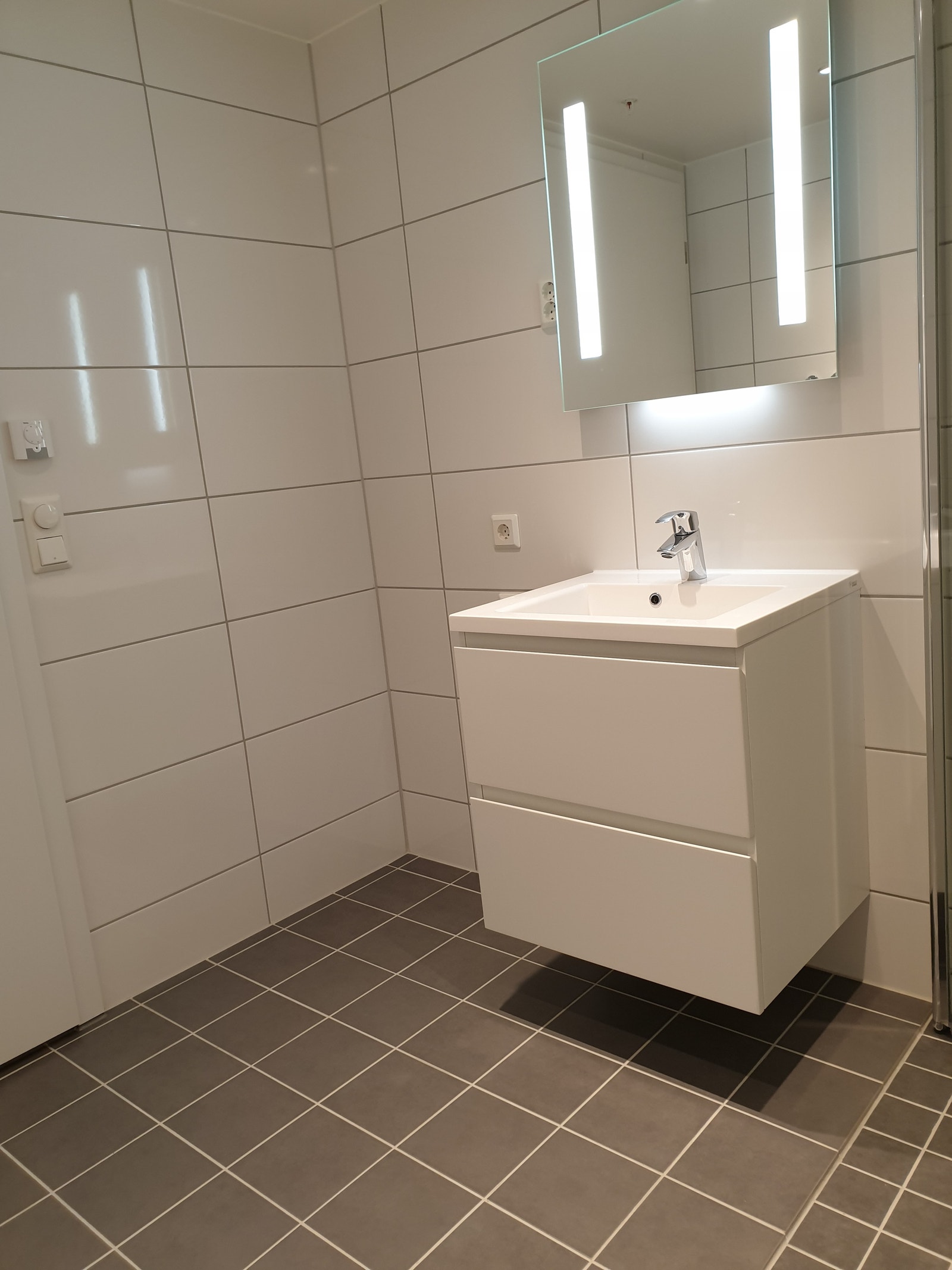 Bad - med dimmer installert Galleribilde