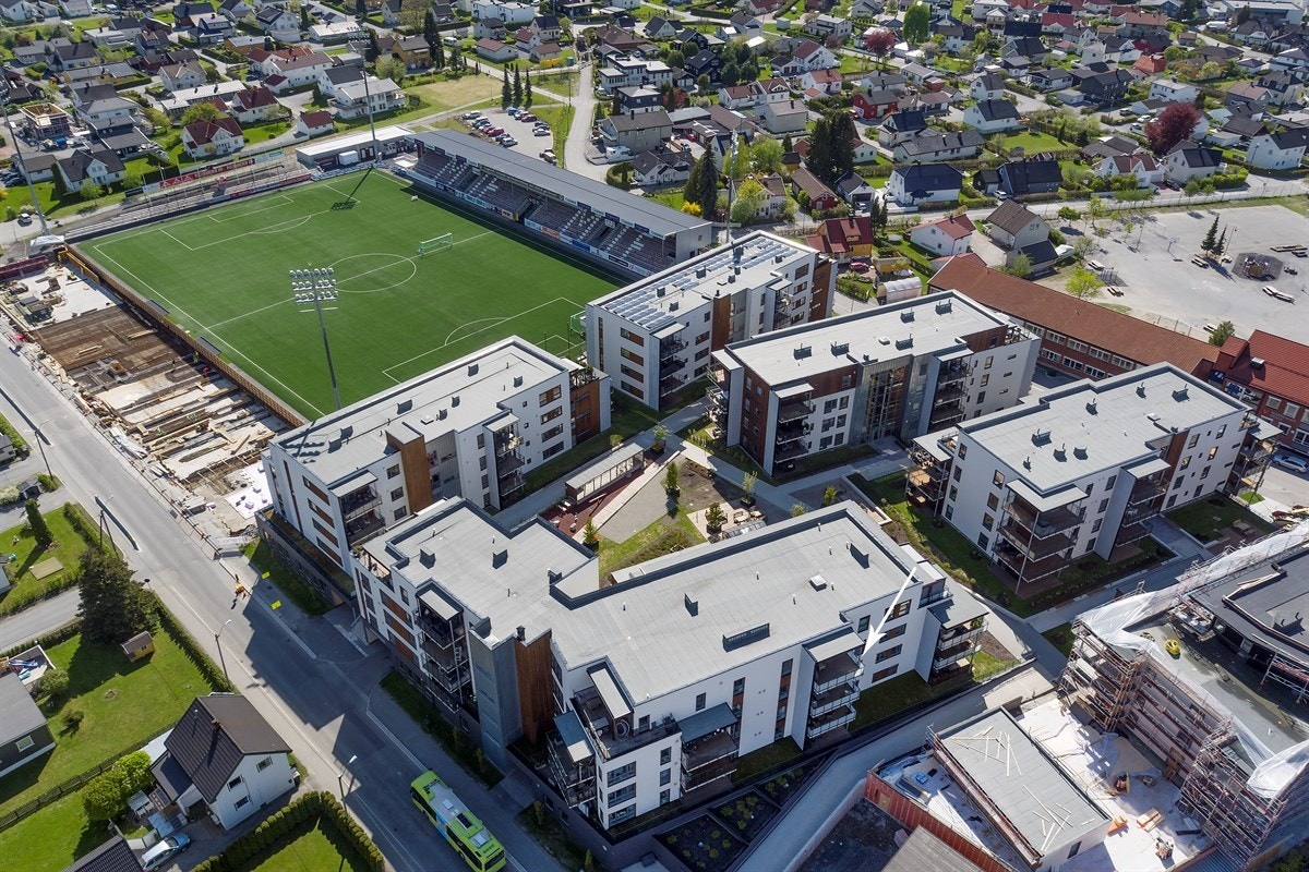 Boligen ligger i umiddelbar nærhet til flotte treningsfasiliteter. Mjøndalen IF har et bredspektret idrettstilbud for alle aldre og byr på både nyoppført stadionanlegg, kunstgressbaner og idrettshall. Galleribilde