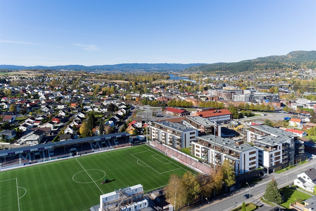 Dagligvarehandelen kan blant annet gjøres ved Coop Extra, Rema 1000 og Kiwi. Galleribilde