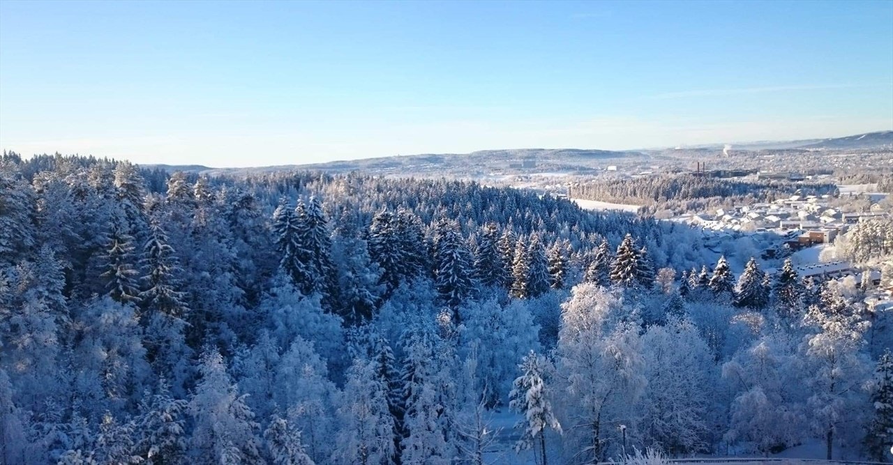 Utsikt mot Østmarka vinterstid - fine omgivelser å komme hjem til etter en hektisk hverdag. Galleribilde