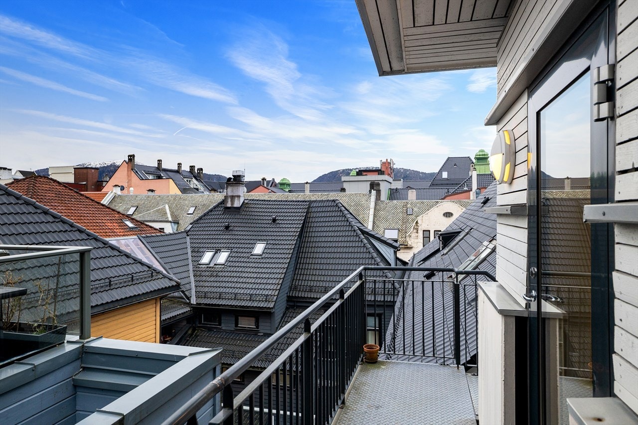 3.etg.: Inngang til leiligheten i 3.etasje Galleribilde