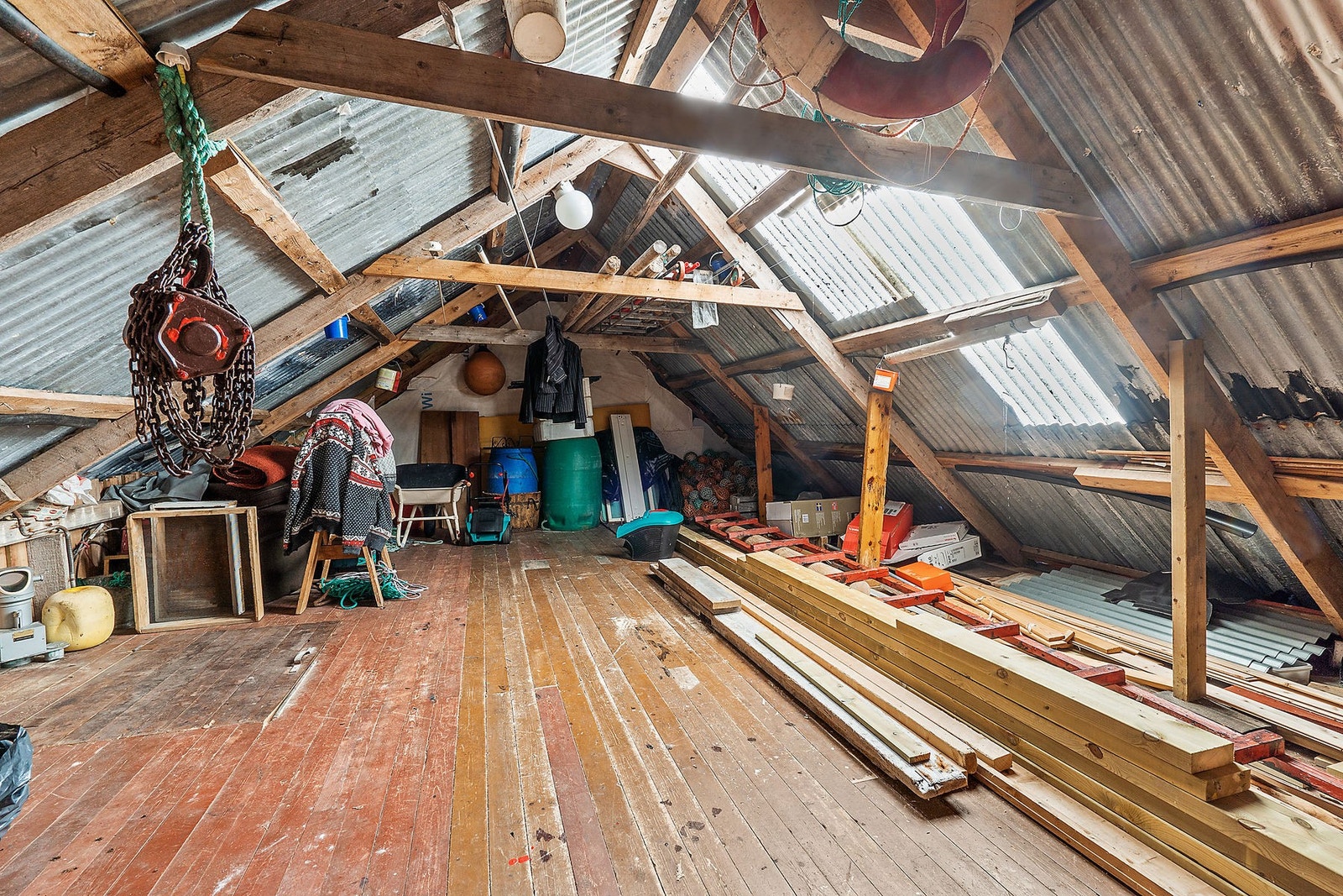Uinnredet loft Galleribilde