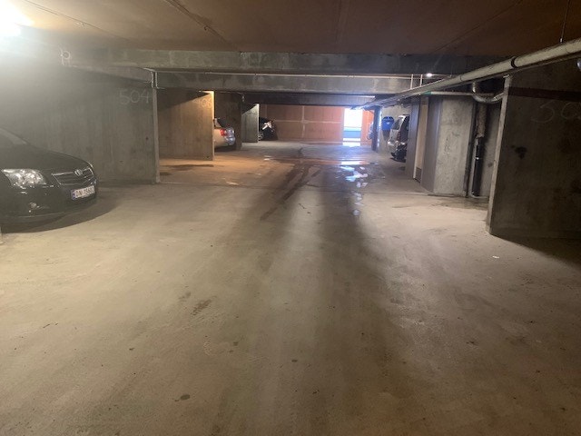 Garasjeplass Galleribilde