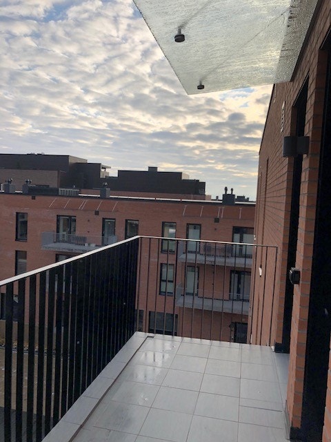 Luftig balkong Galleribilde