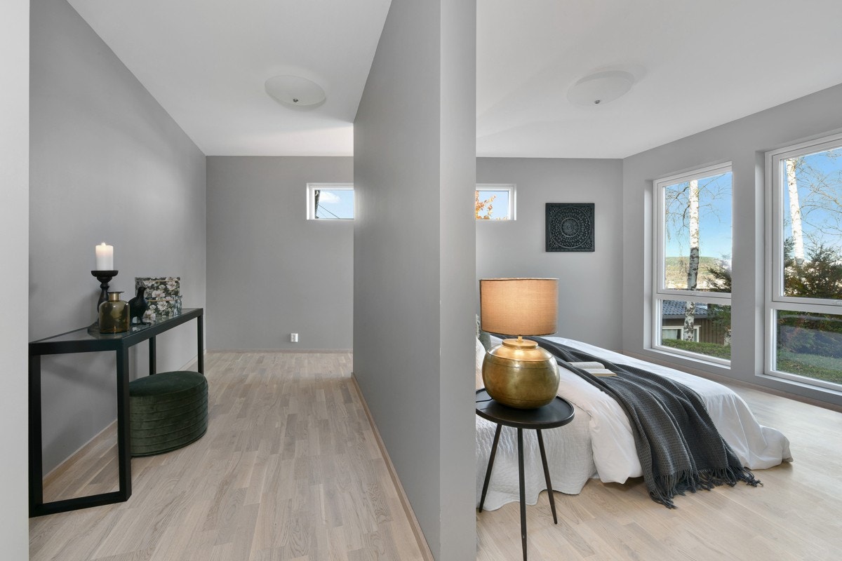I underetasjen er boligen innredet med tre soverom. Galleribilde