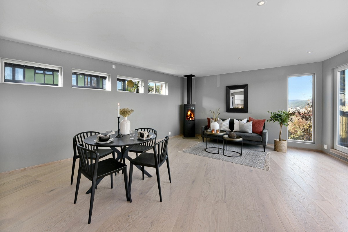 God plass til en spisestue. Galleribilde