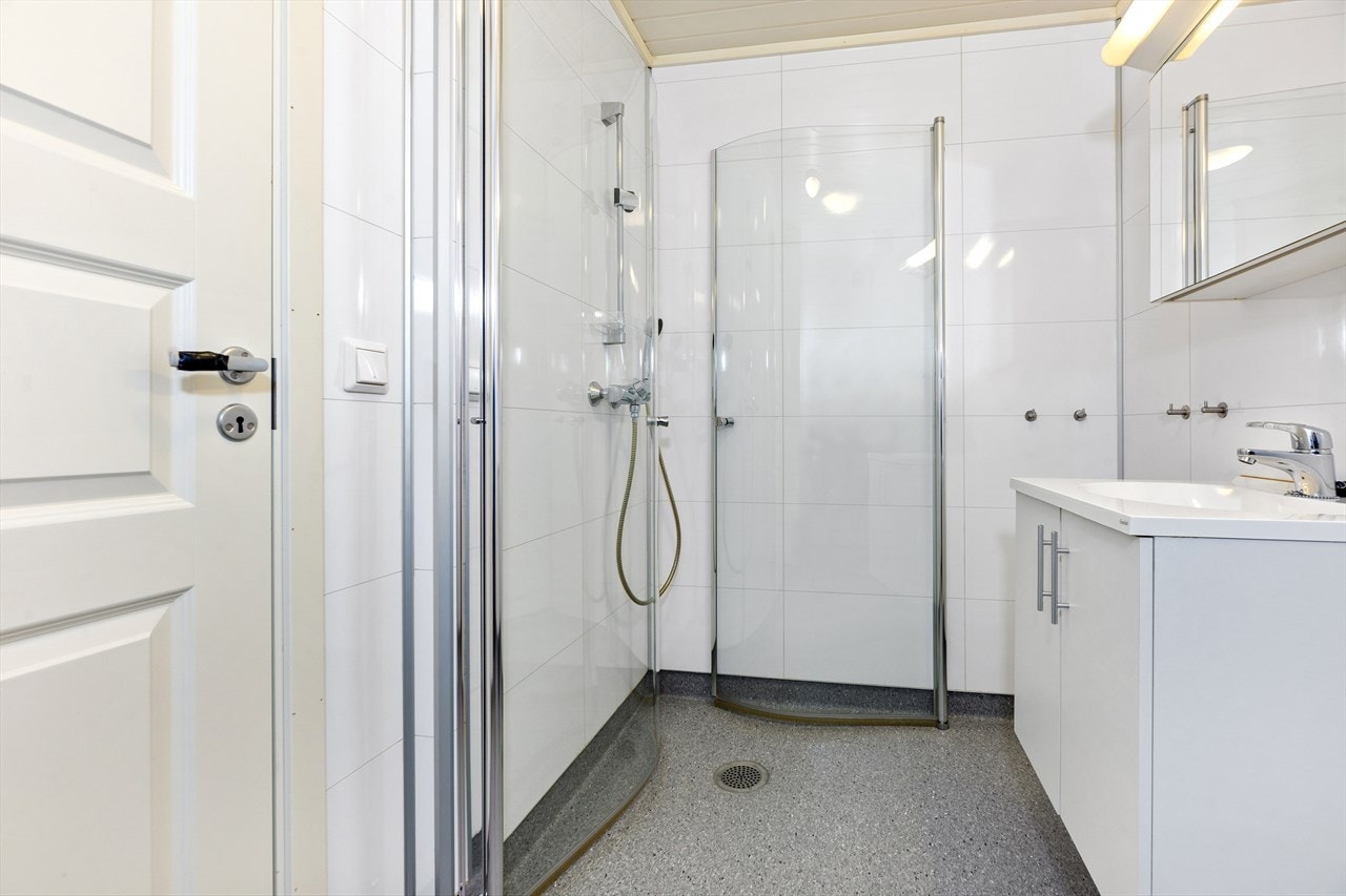 Baderom er blant de dyreste i en bolig, så her sparer man mye på at det er pent og lekkert. Galleribilde