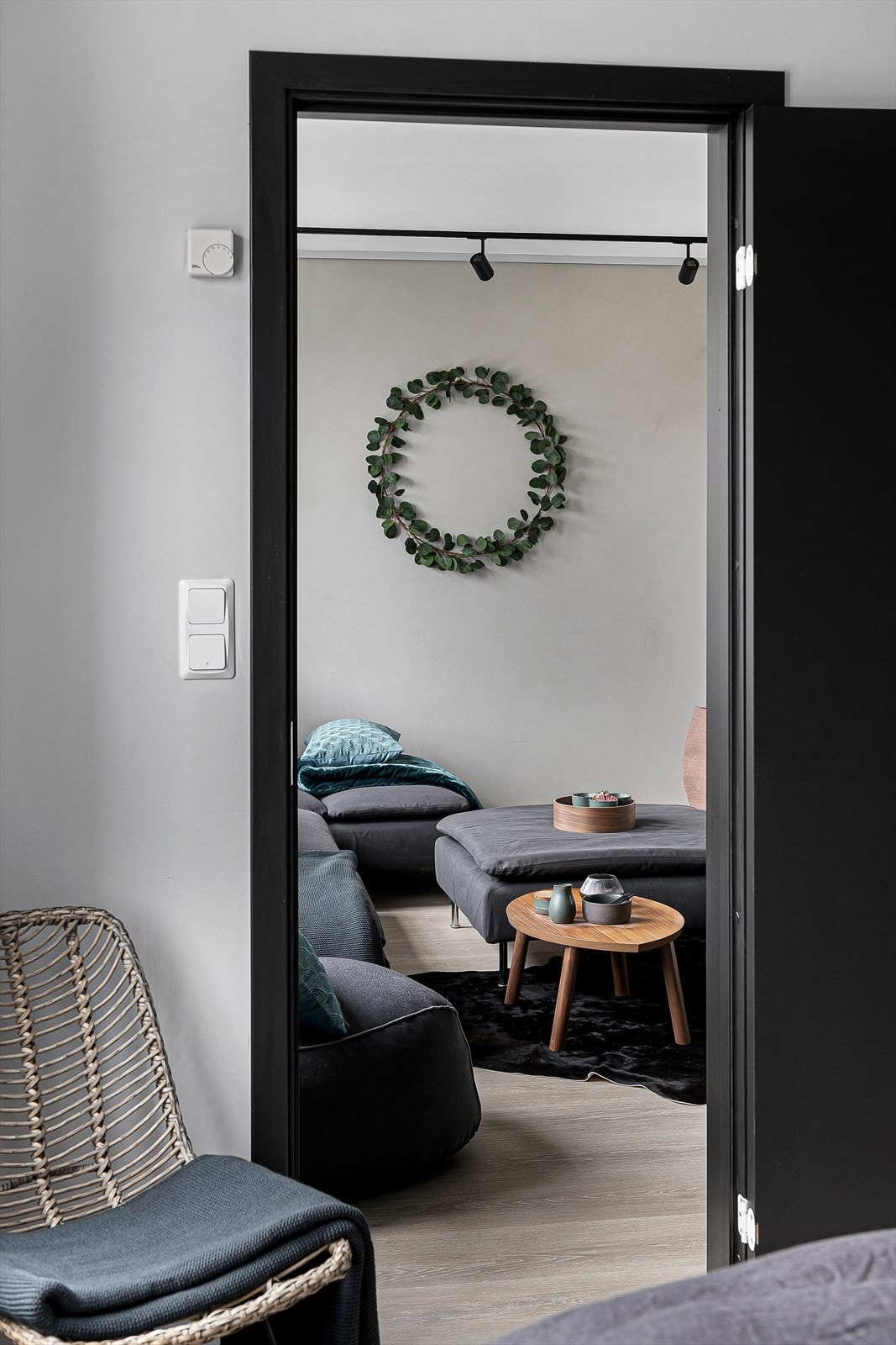 Fra soverommet mot stuen. Galleribilde