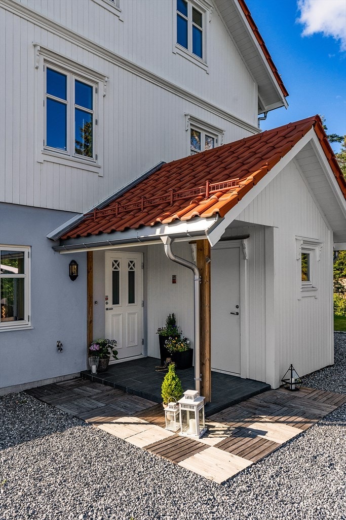 Inngang til utleidel Galleribilde