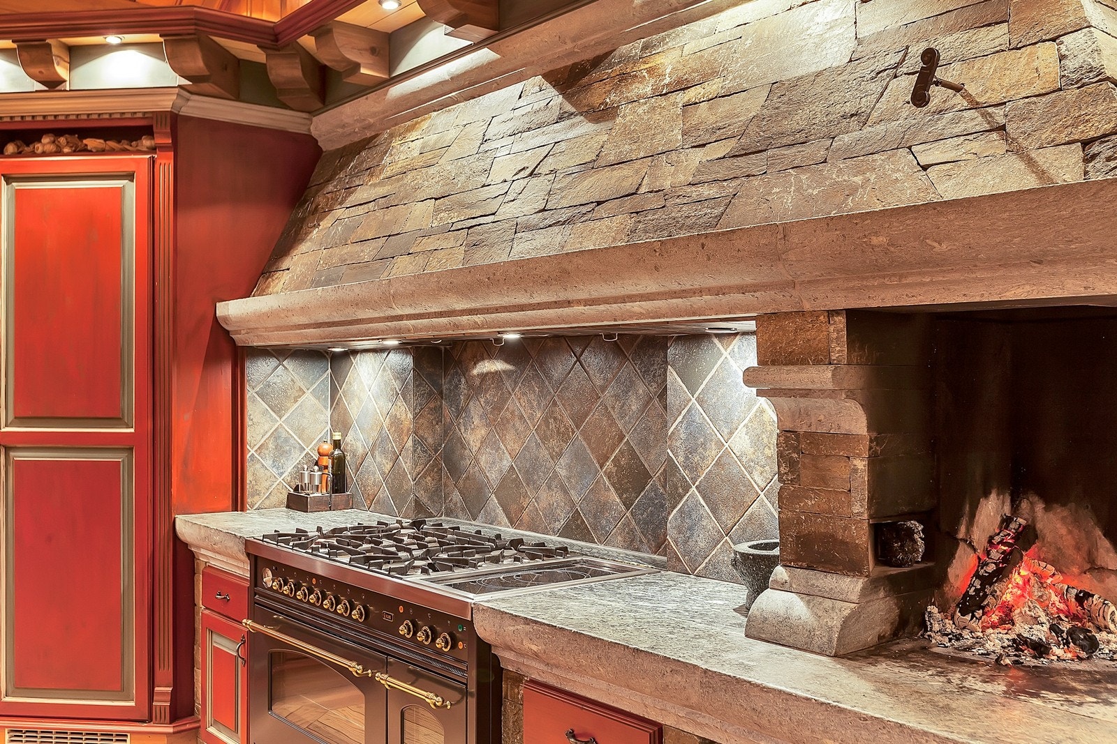 Kleberstenspeis bygget av erfarne stenmestere Galleribilde