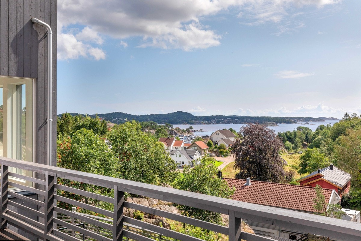 Utsikt fra terrasse Galleribilde