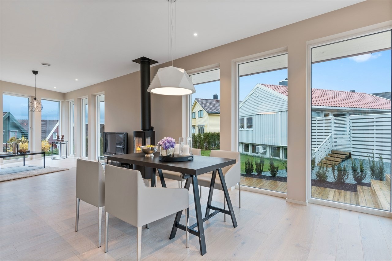 Spisebord Galleribilde