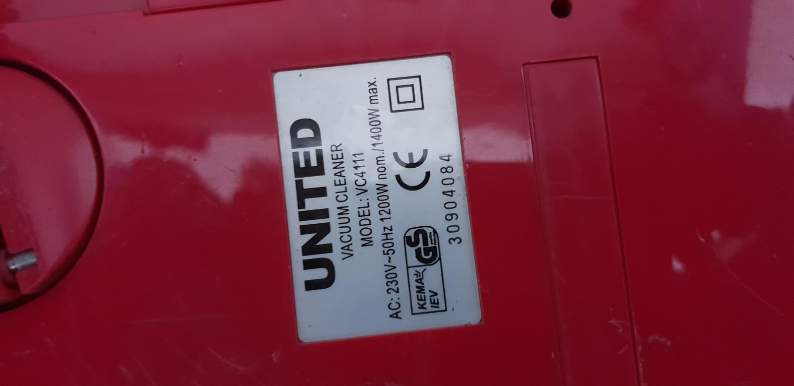 Støvsuger delestøvsuger 1400W | FINN.no Støvsuger delestøvsuger 1400W | FINN.no
