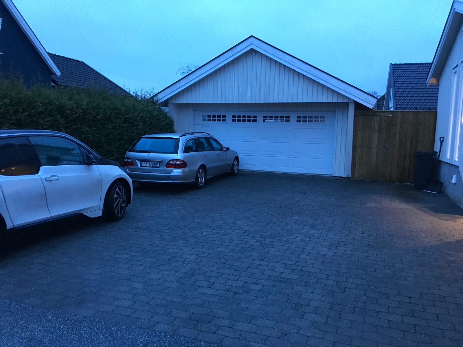 Parkering 2 etg 4 plasser Galleribilde