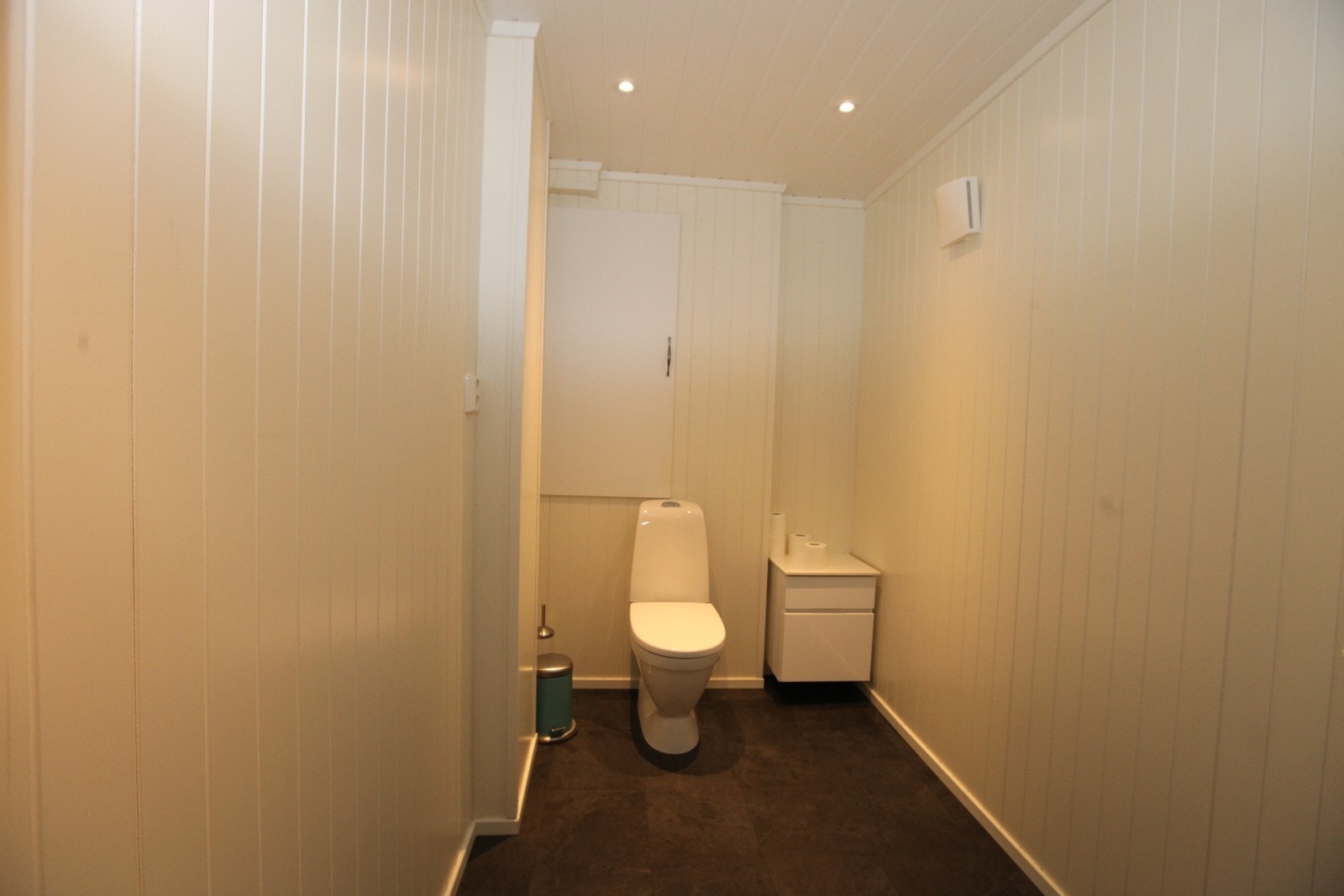 Toalett på bad 1. Galleribilde