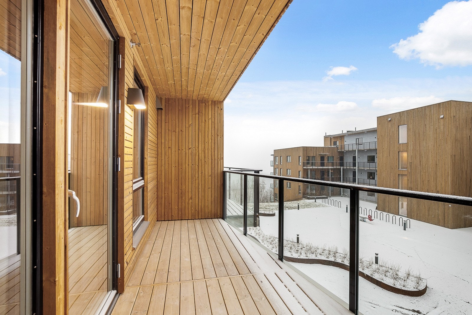 Herfra er det flott fjordutsikt om været tillater det. Galleribilde