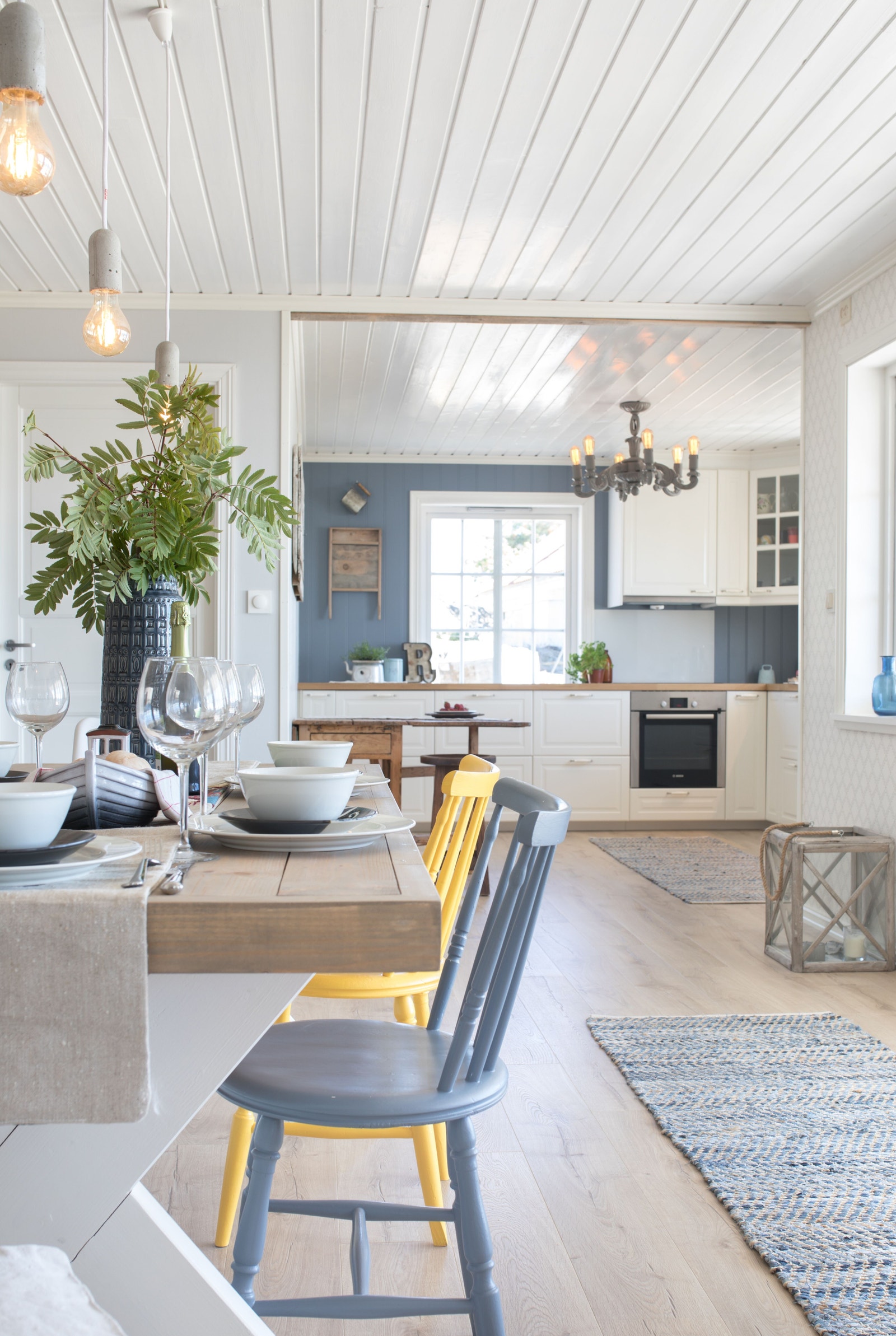 Spisestue i tilknytning til kjøkken Galleribilde