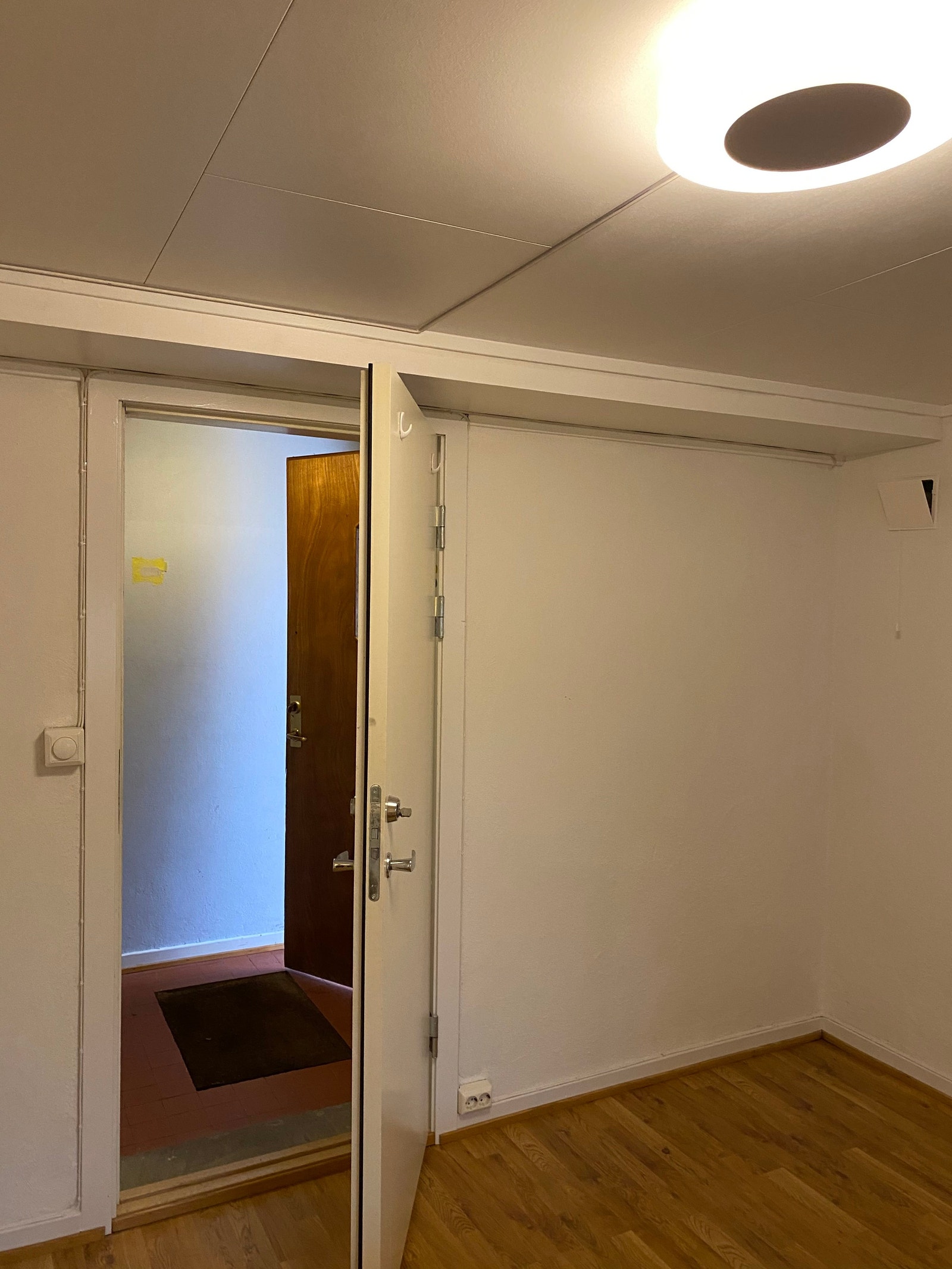 Inngang hybelleilighet Galleribilde