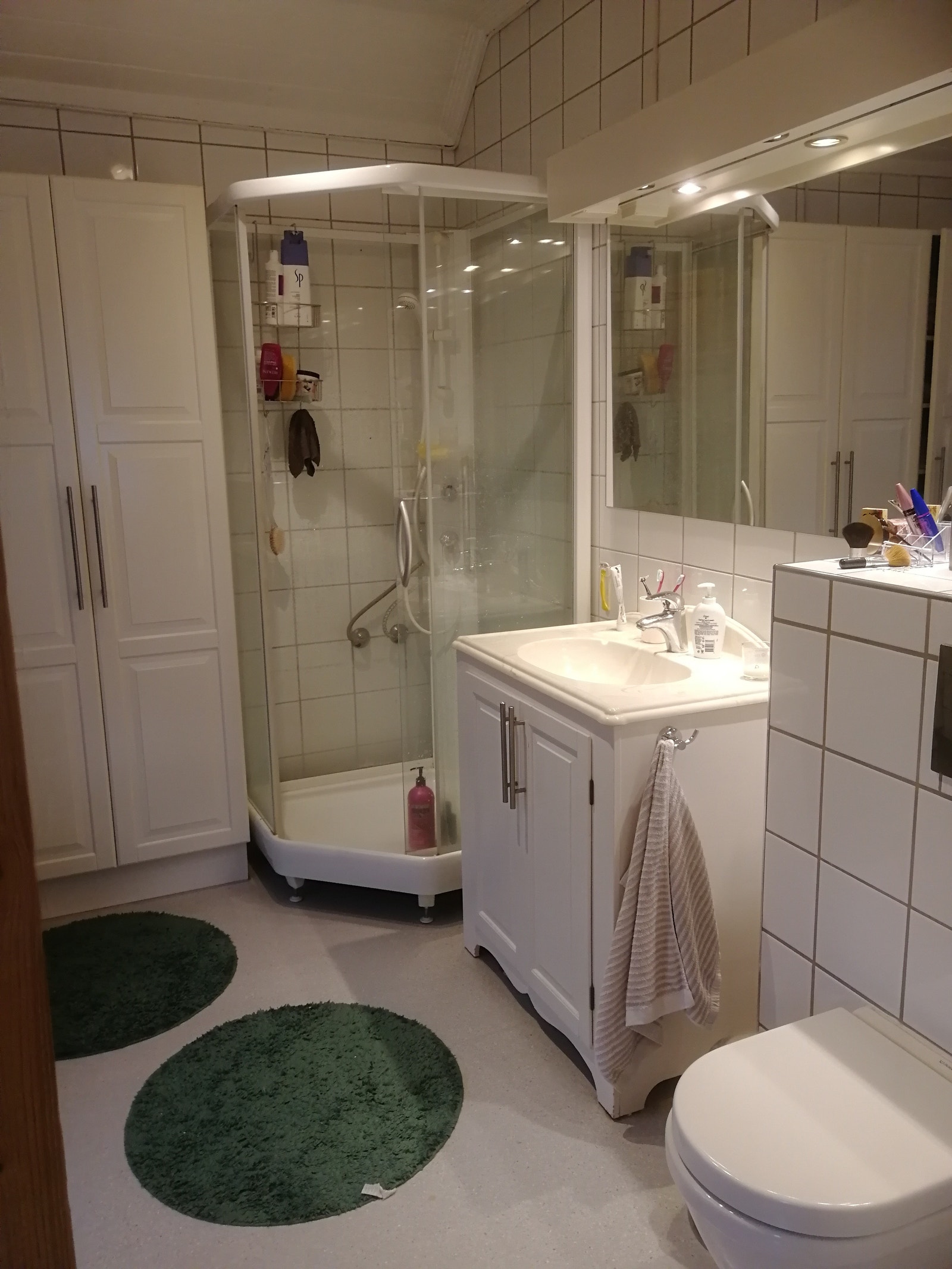 Bad med WC Galleribilde